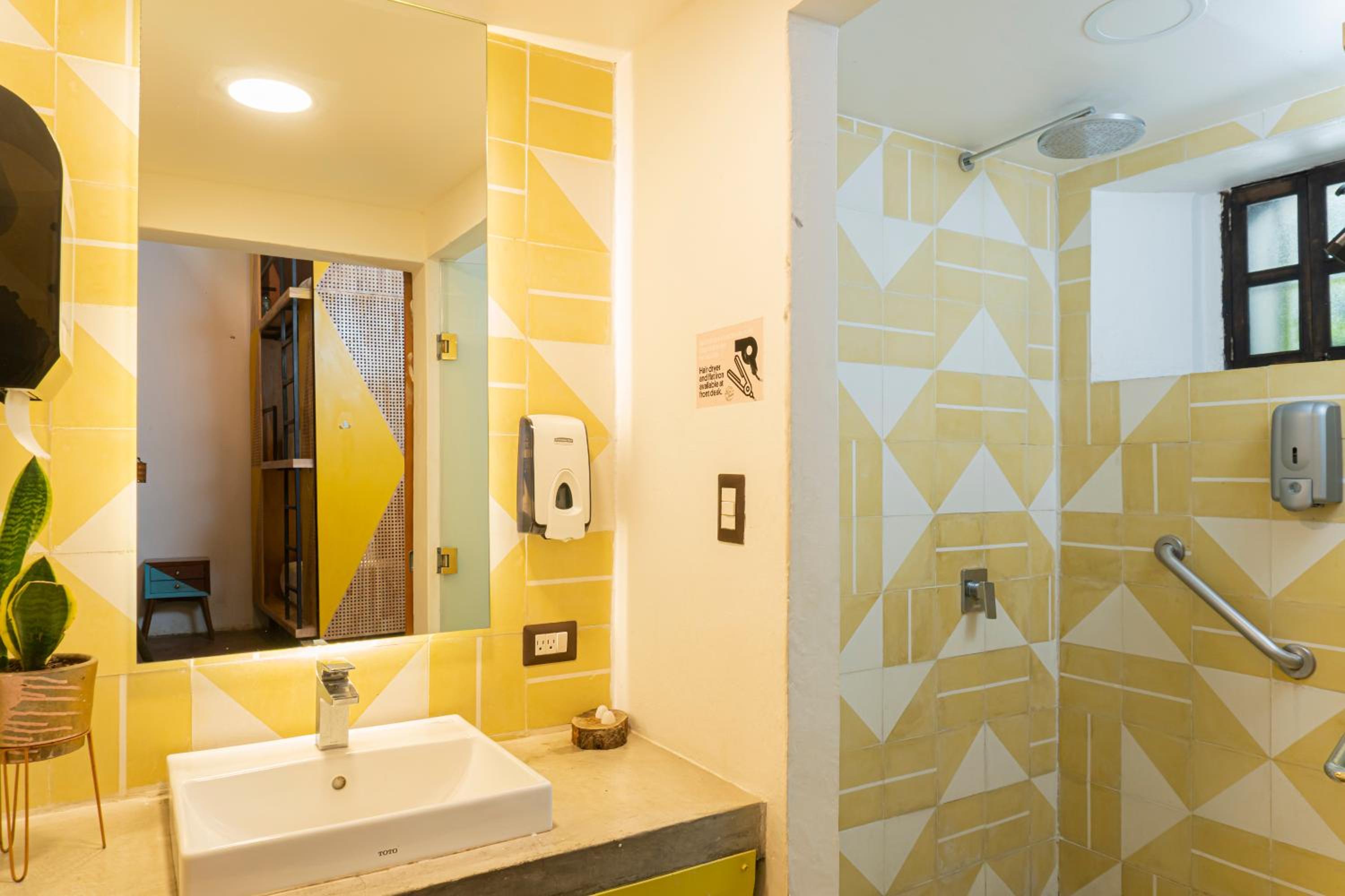 Adra Hostel