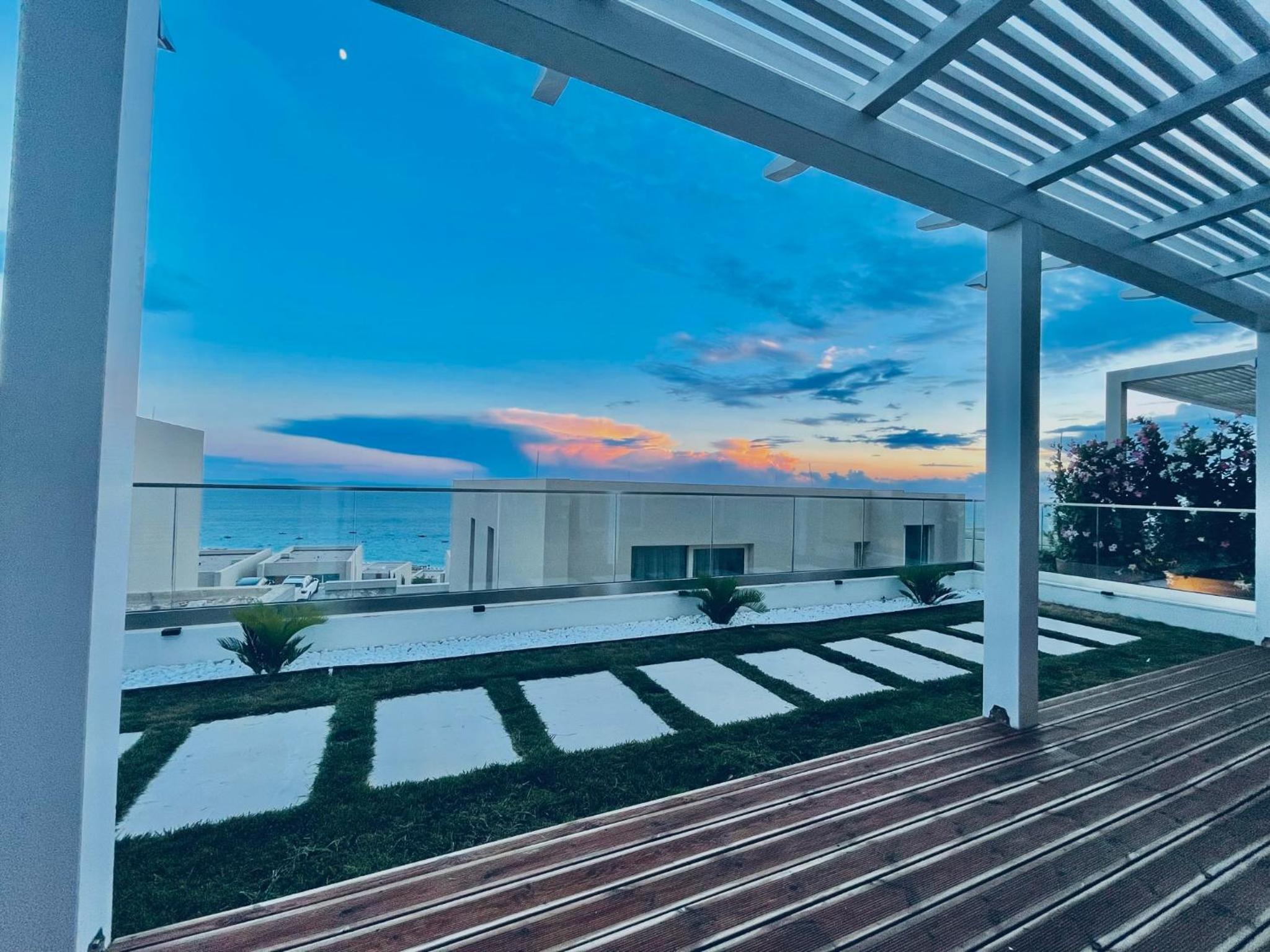 Villa Azure