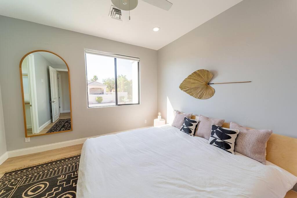 Massive & Luxurious 6br Lake Havasu Resort-style Oasis W Pool Casa Havasu By Boutiq view 3