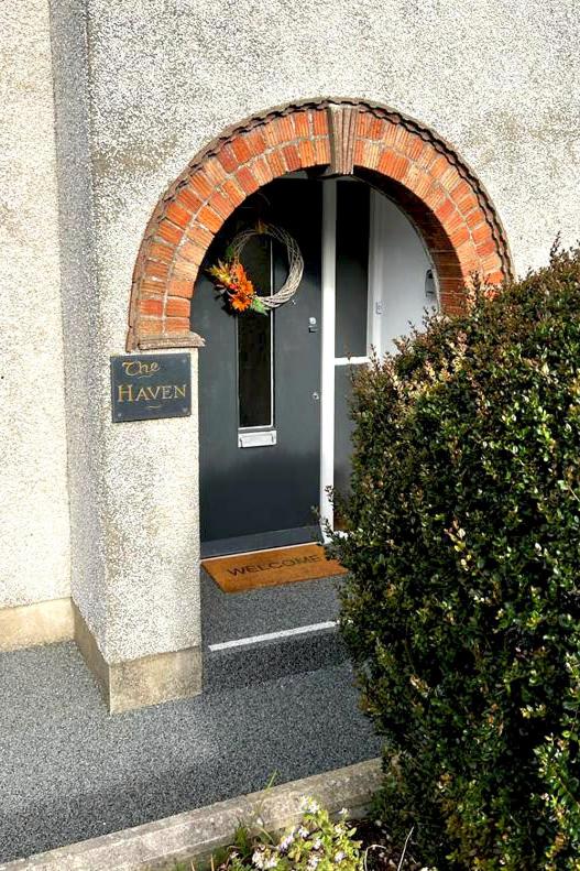 The Haven, Fishguard, ideal for Beach, coastal path and town!