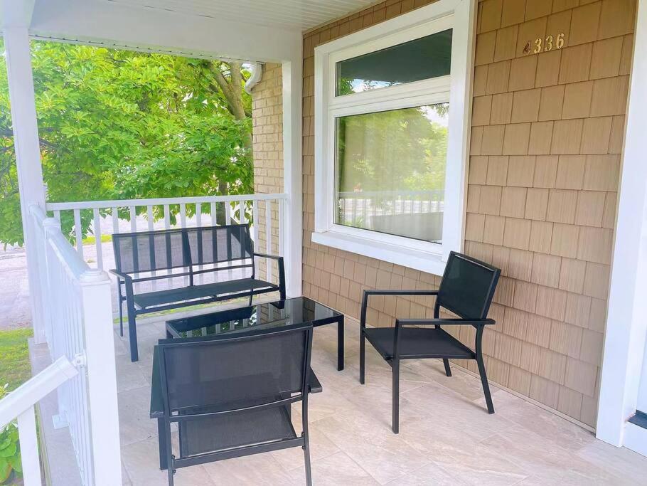 New & Cozy Niagara Getaway. 7 mins from the Falls