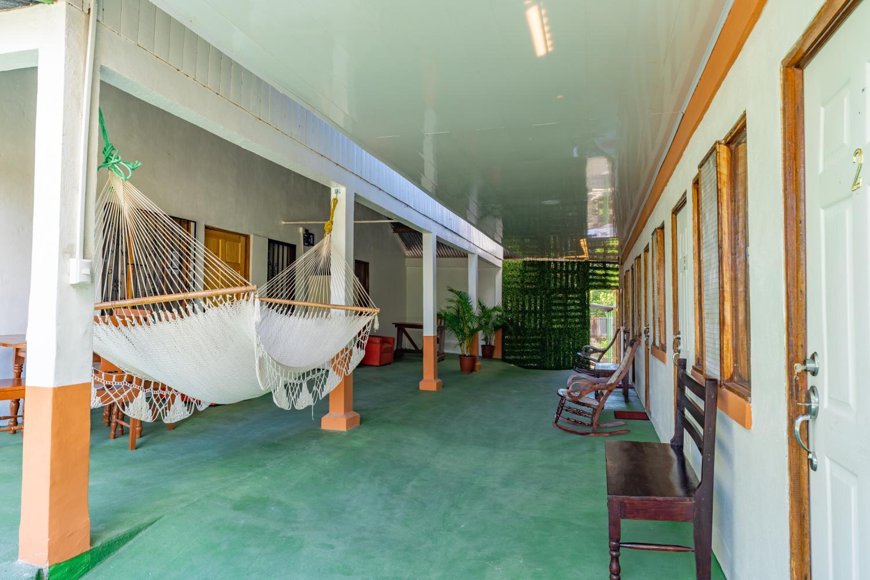 Hotel El Cocobolo Food&Rest Room 4 B&B WiFi AC Pkg Free Swimmingpool
