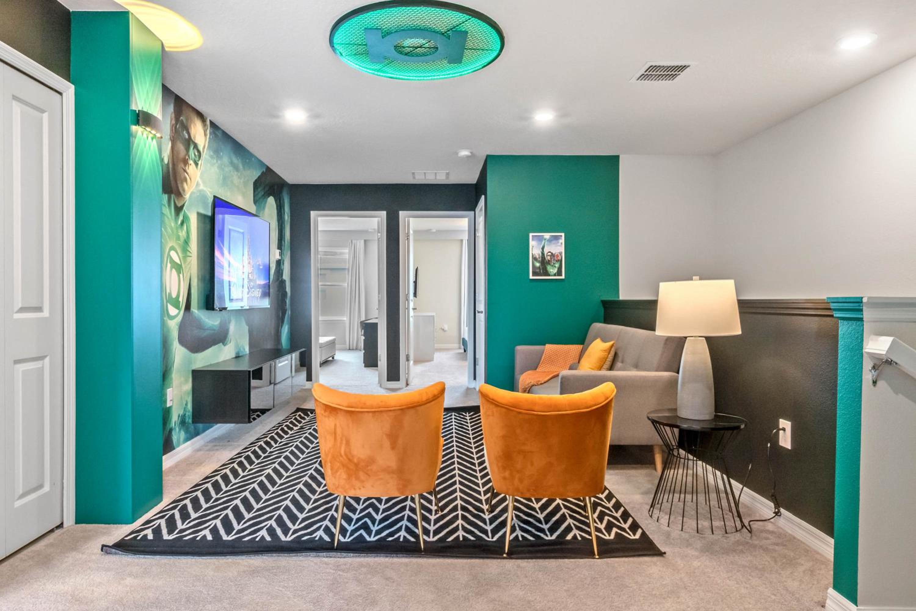 5 Bedrooms4.5 Bathrooms Windsor Island 112 JW view 2