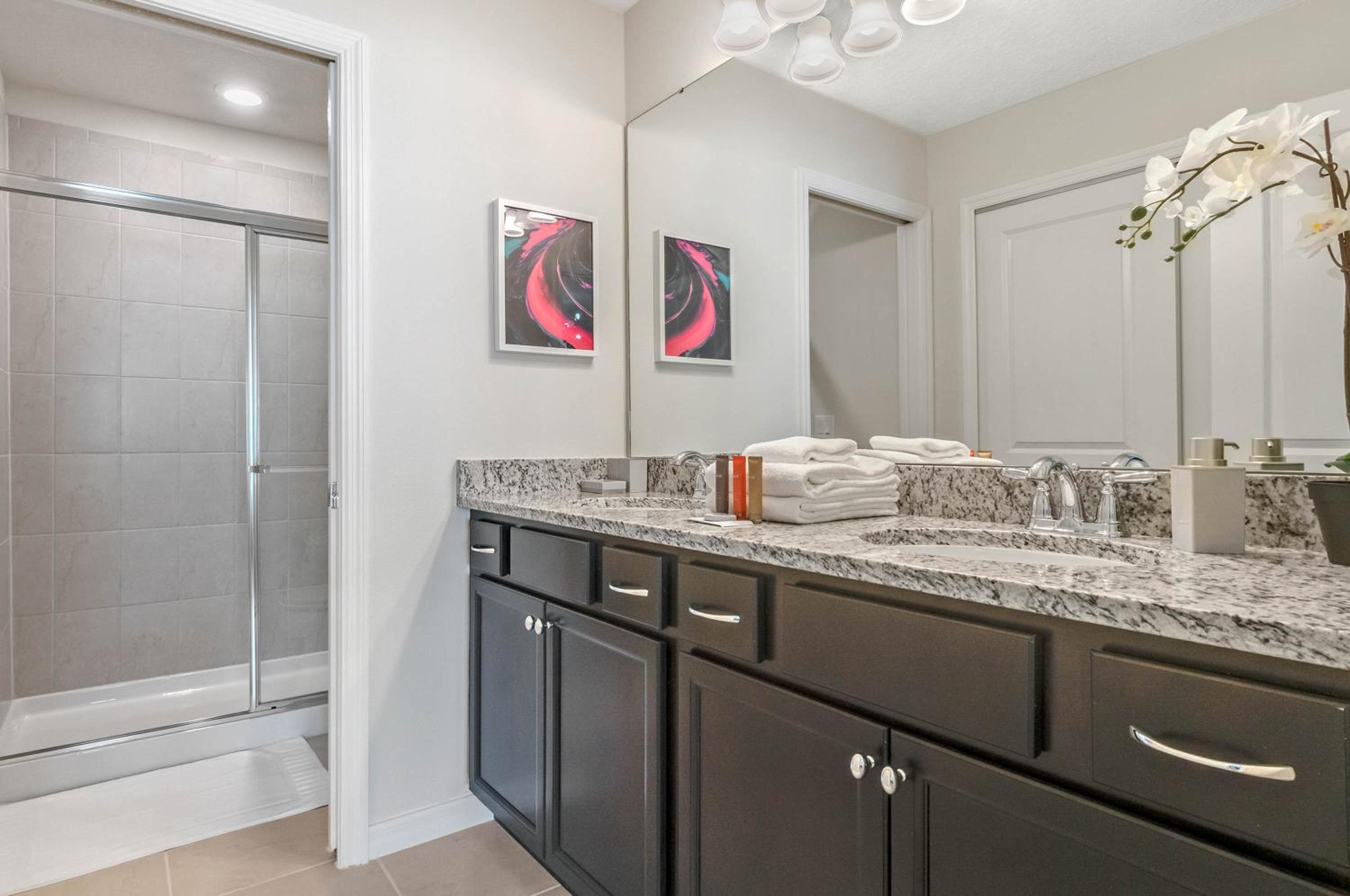 5 Bedrooms4.5 Bathrooms Windsor Island 112 JW view 5
