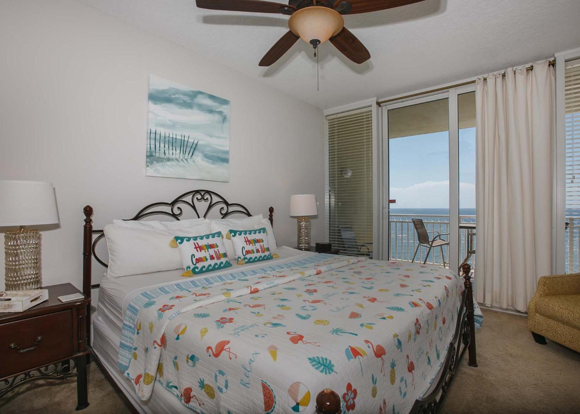 Colonnades 903