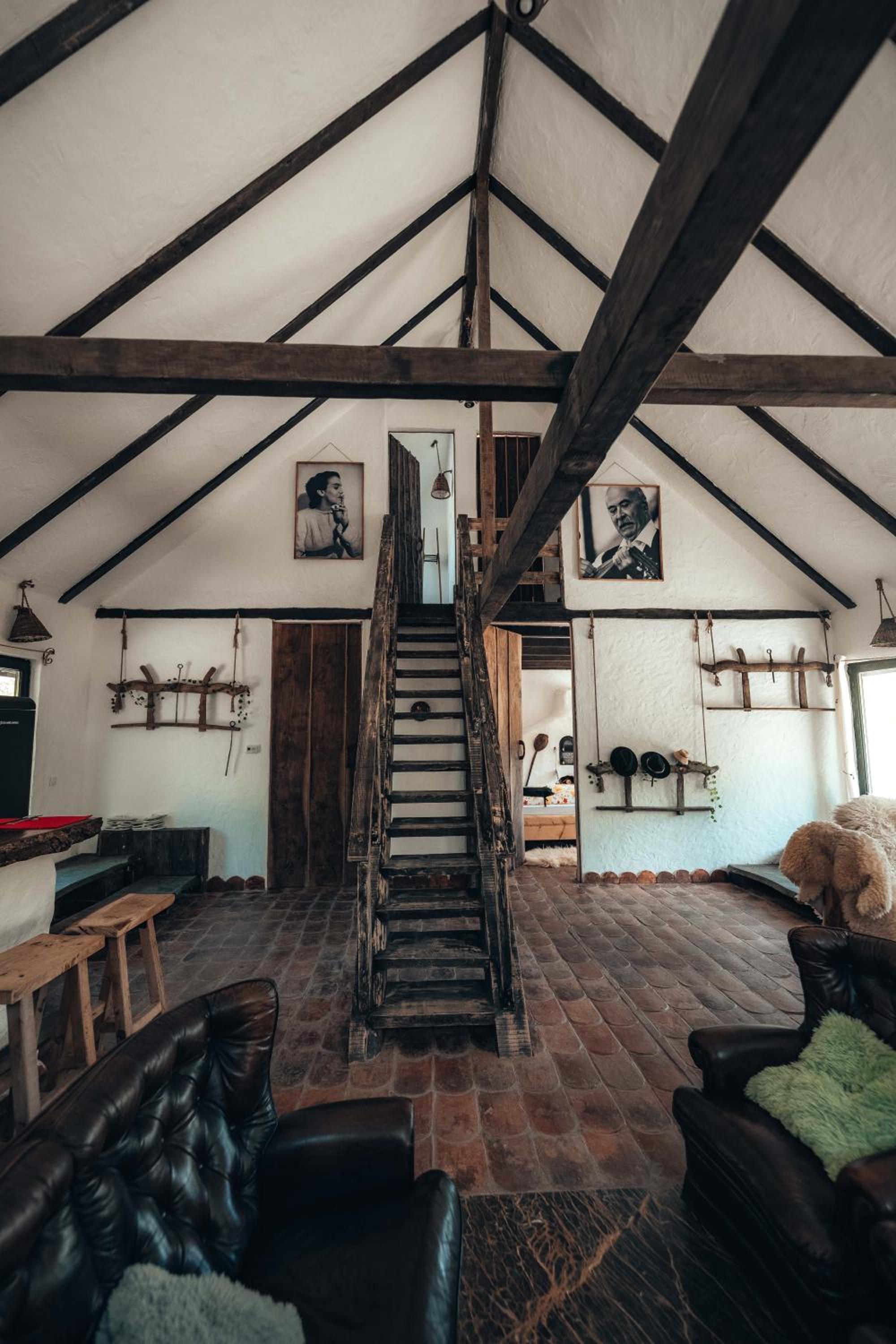 Porumbacu Mountain Views - Cabană cu Piscină