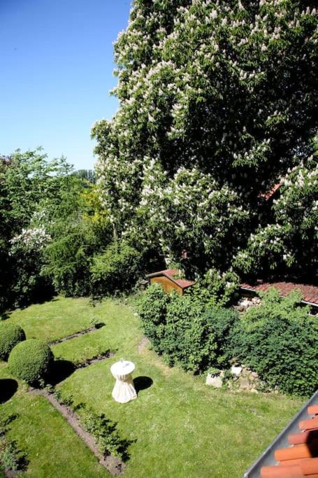 Haus Keppelborg: ZI Elisabeth mit Burgmauerblick