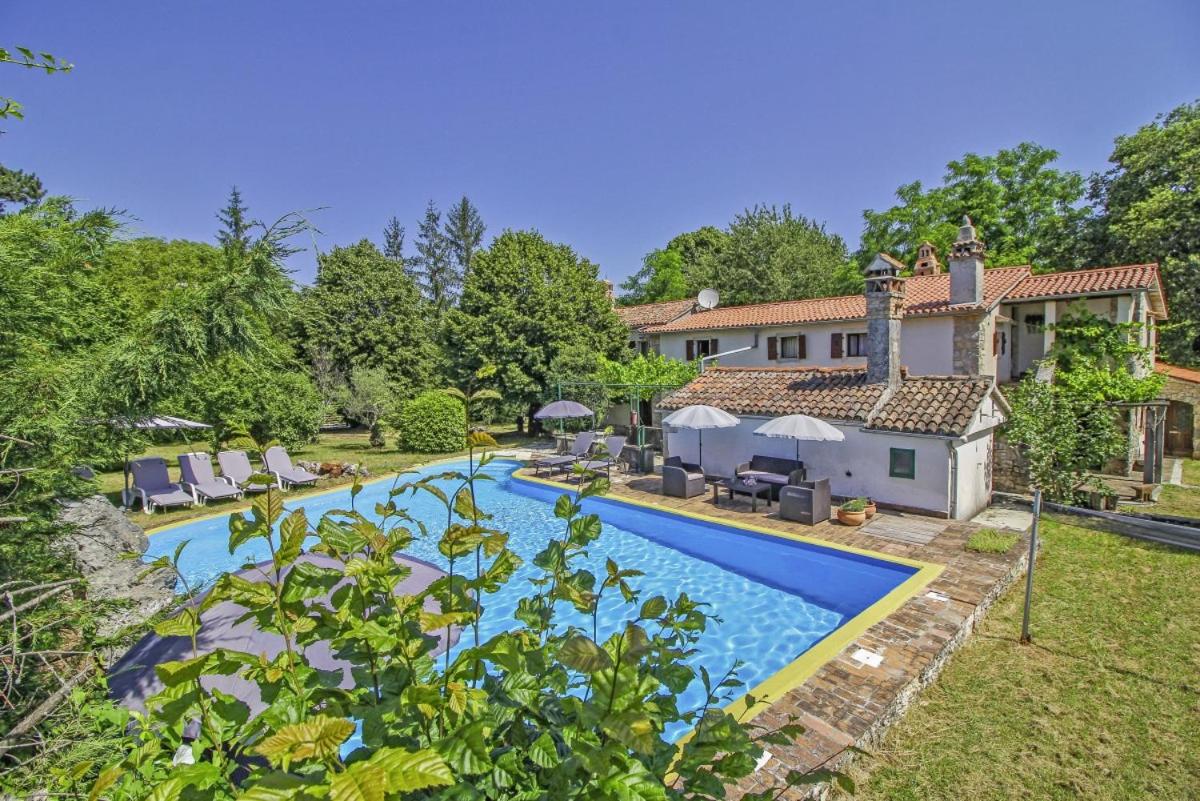Photo 27
