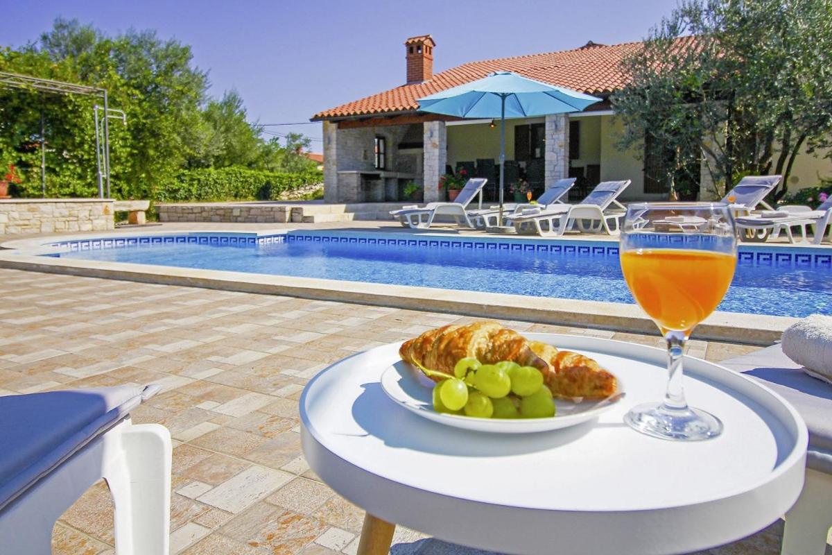 Villa Lavinia in Kavran (Haus für 8-10 Personen) view 4