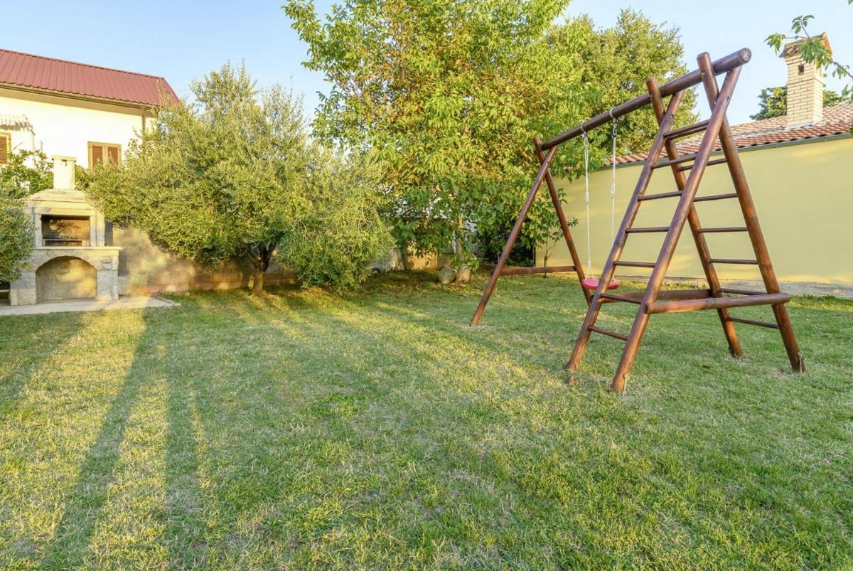 Bojana in Ližnjan (Haus für 4-5 Personen)