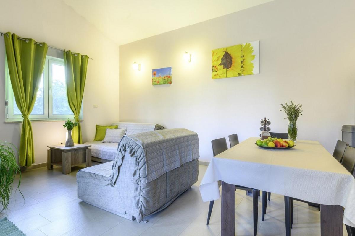 Bojana in Ližnjan (Haus für 4-5 Personen)