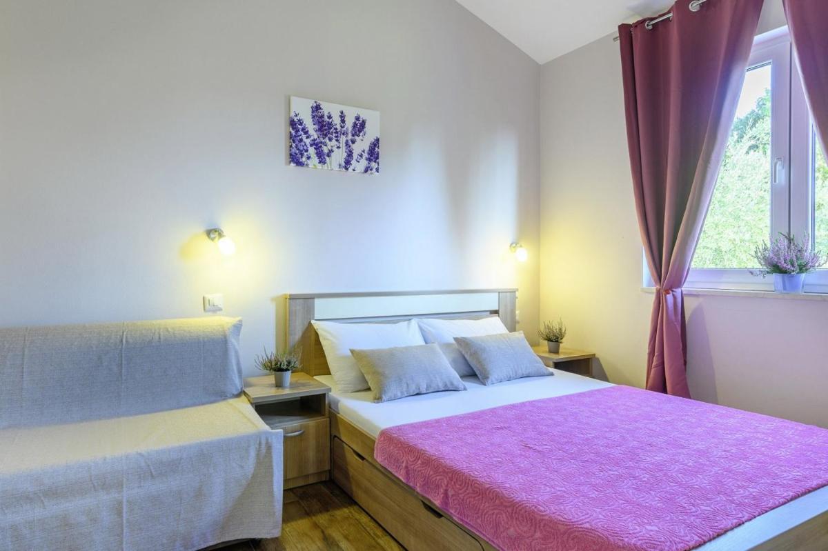 Bojana in Ližnjan (Haus für 4-5 Personen)