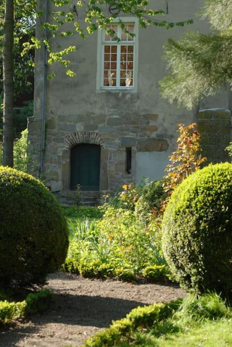 Haus Keppelborg: ZI Rosina mit Burggartenblick