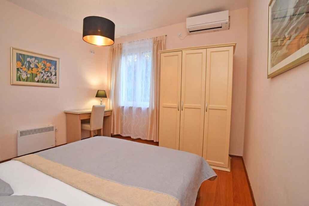 Apartment in Dubrovnik 43526