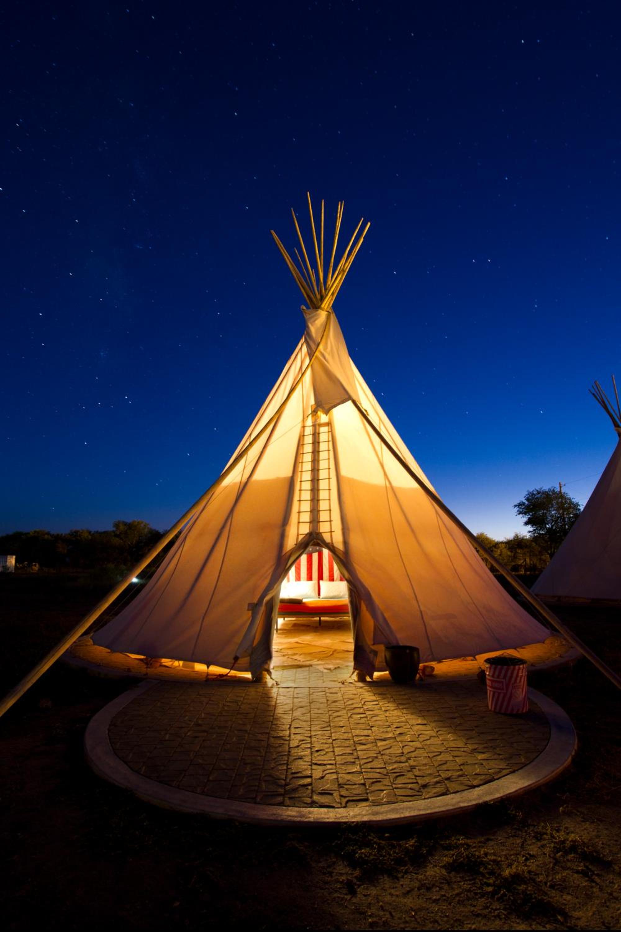 El Cosmico