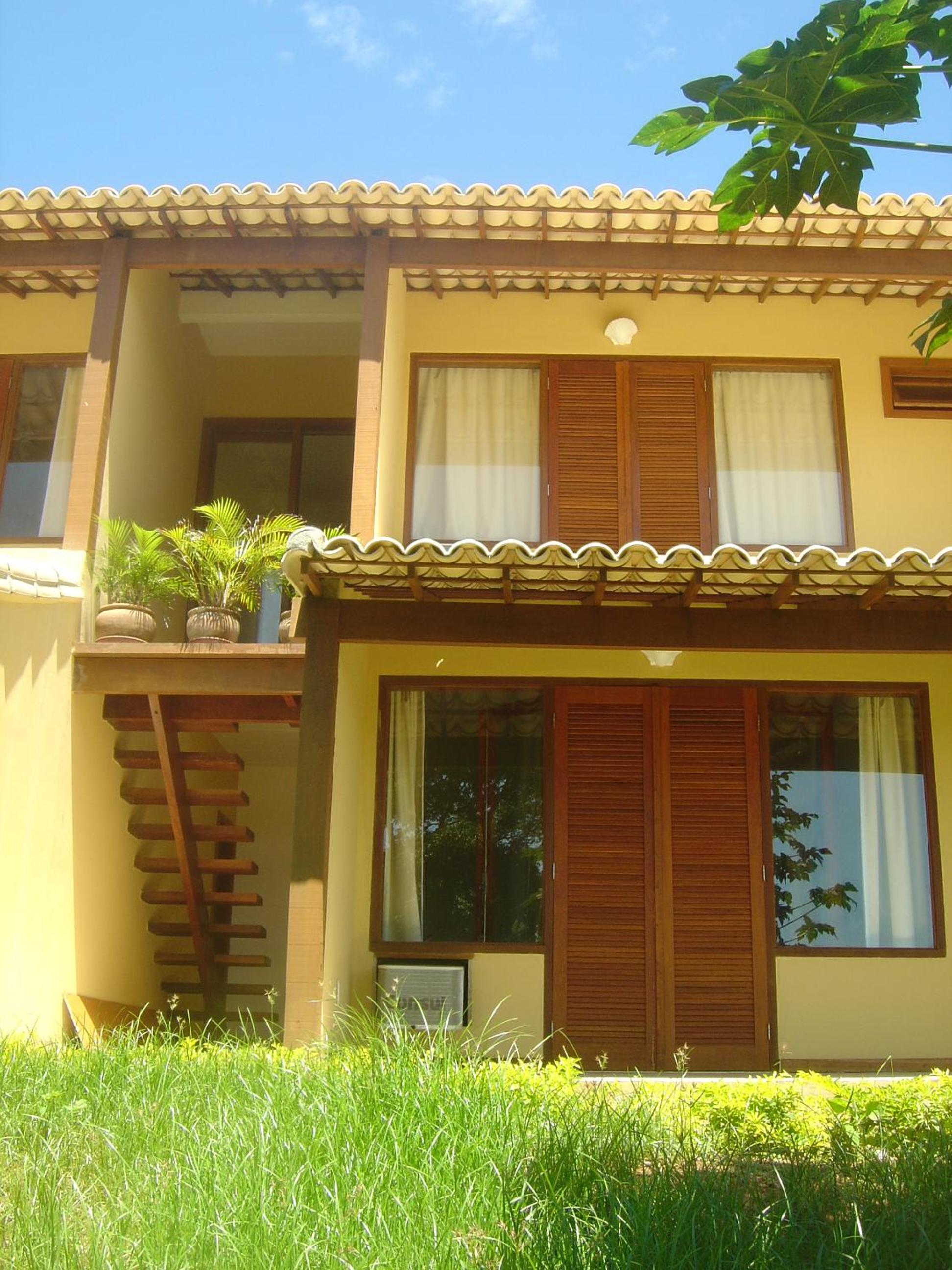 Praia da Ferradurinha Guest House