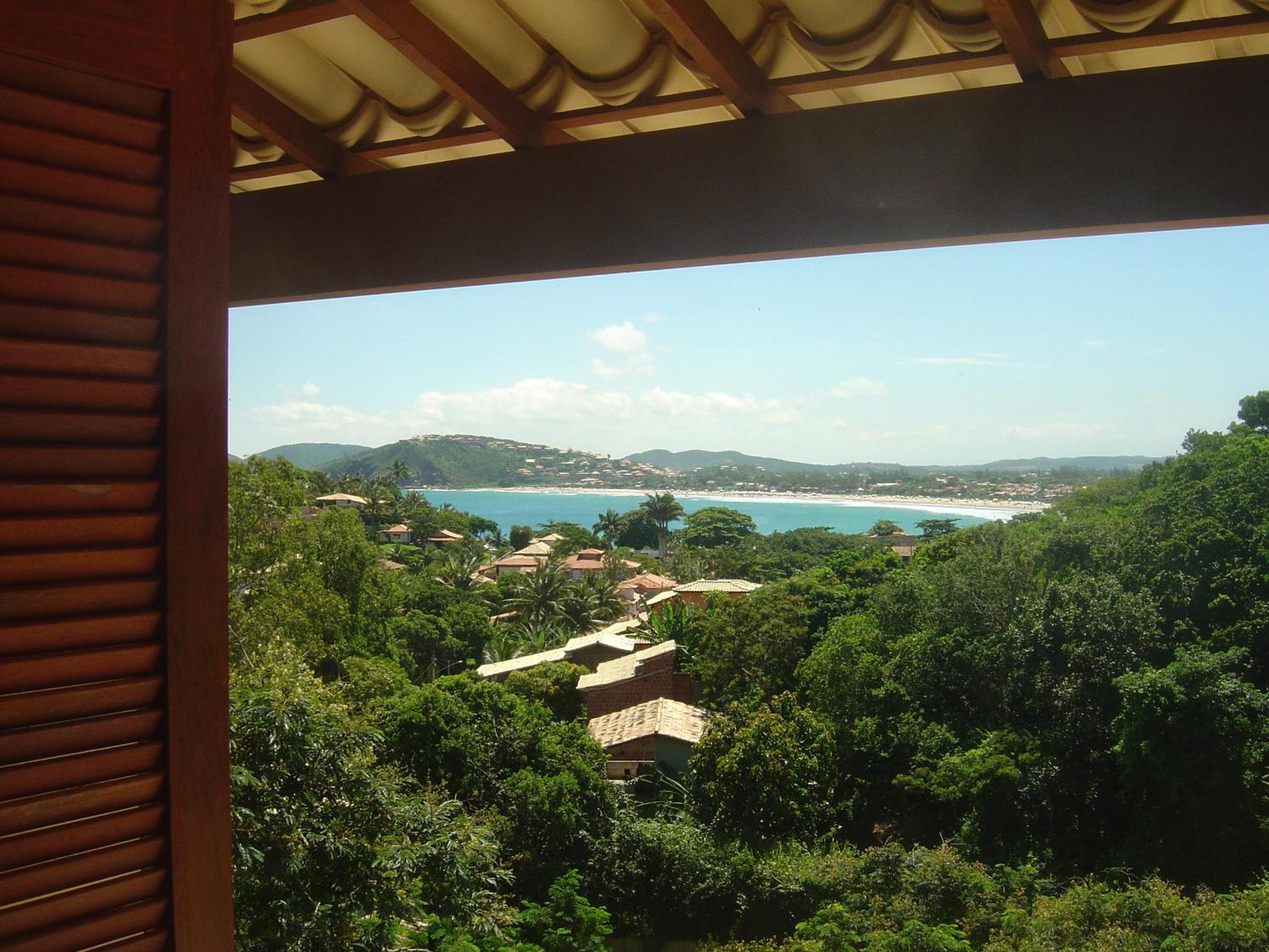 Praia da Ferradurinha Guest House