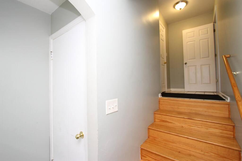 Style & Serene in Jefferson Park close to Dwtwn & ORD Unit 2 view 2