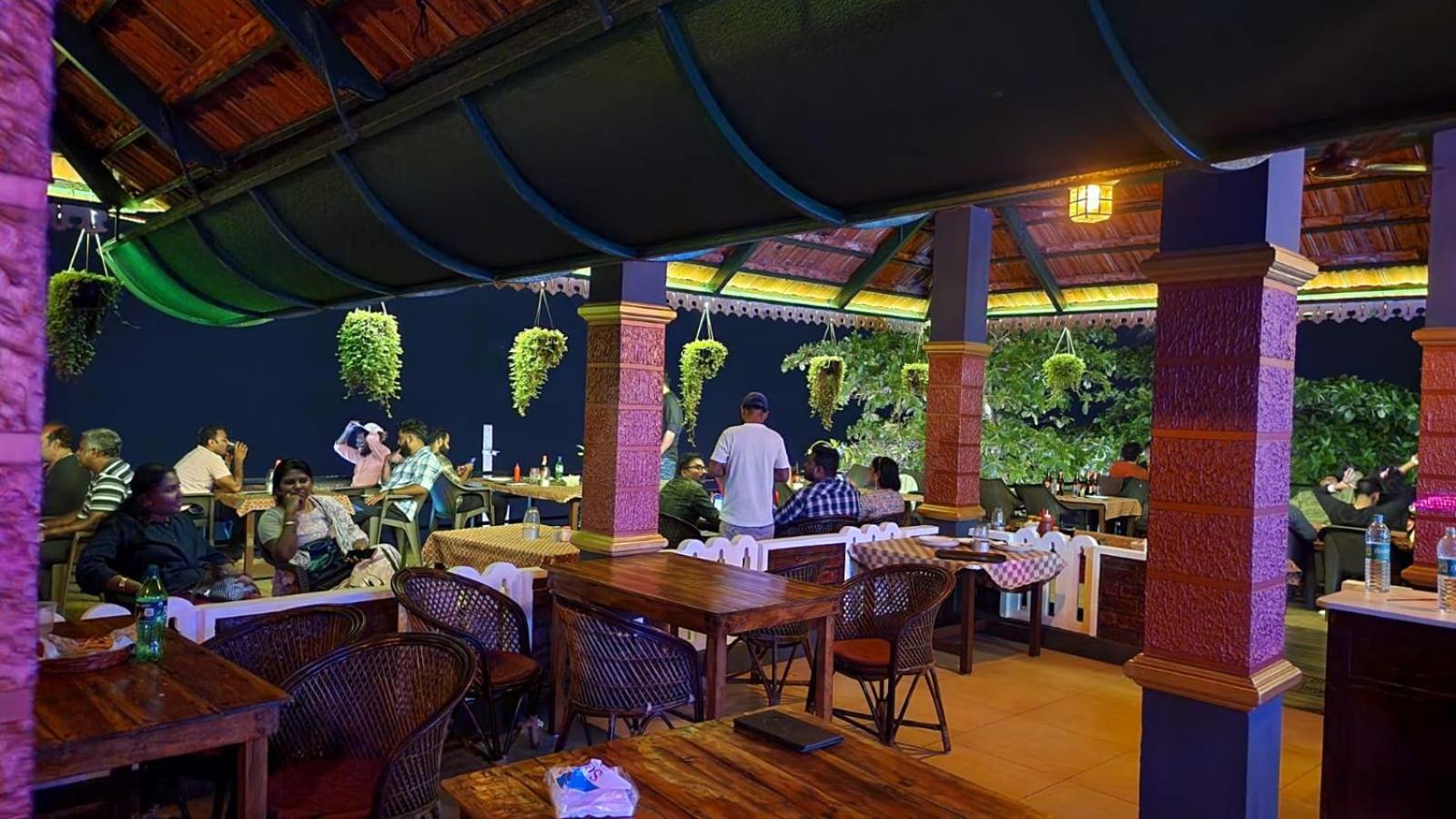 SkyLounge Residency