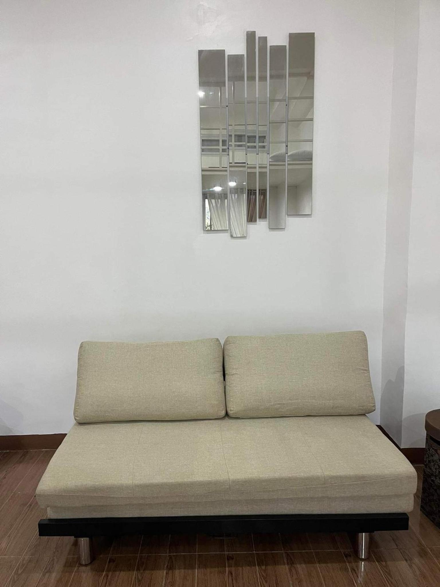 ARJ Property Rental Family Rooms view 4