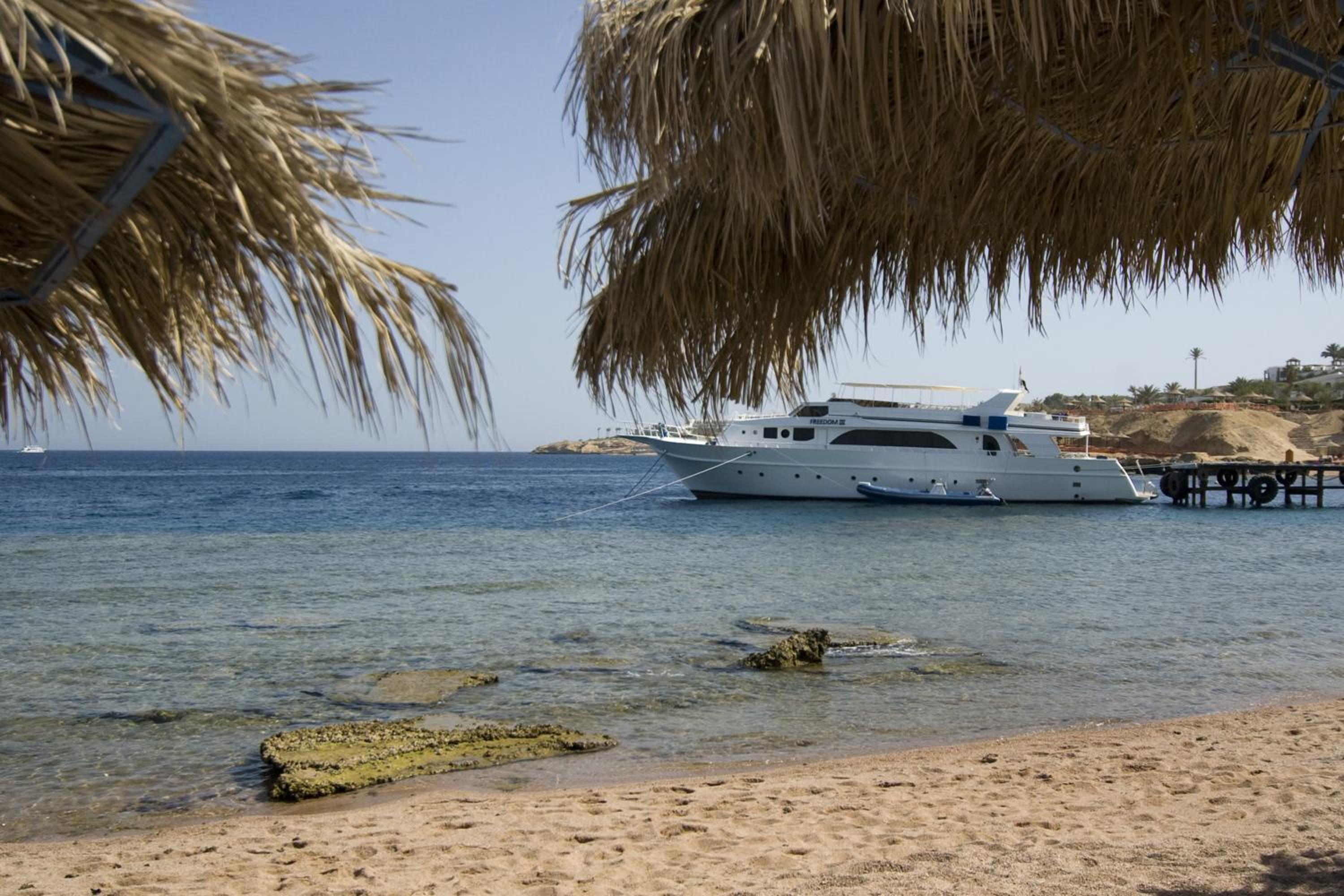 Umbi Sharks Bay Diving Village