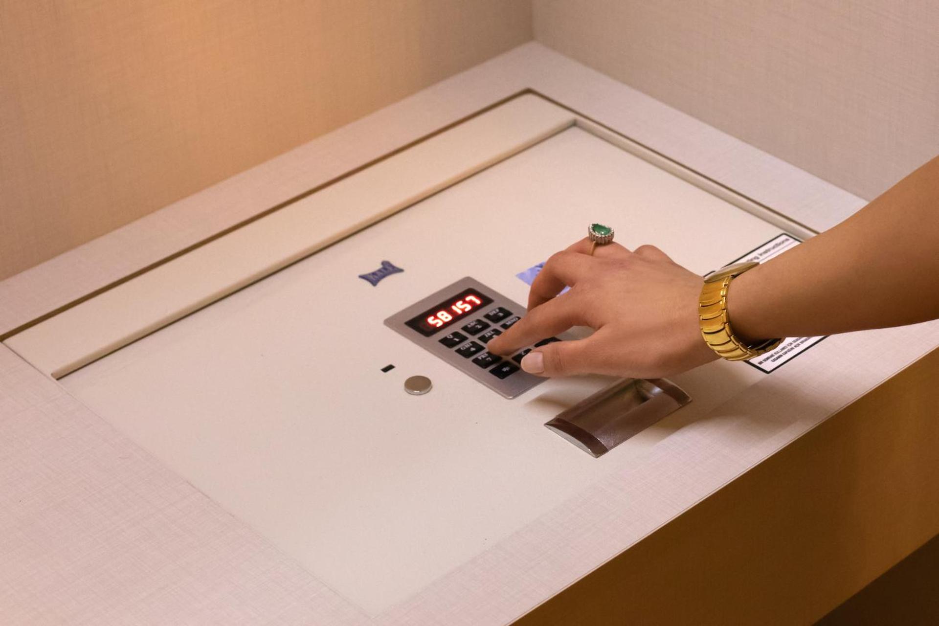 The Time Hotel Marina becomes The Time Otel Marina. - Image 13