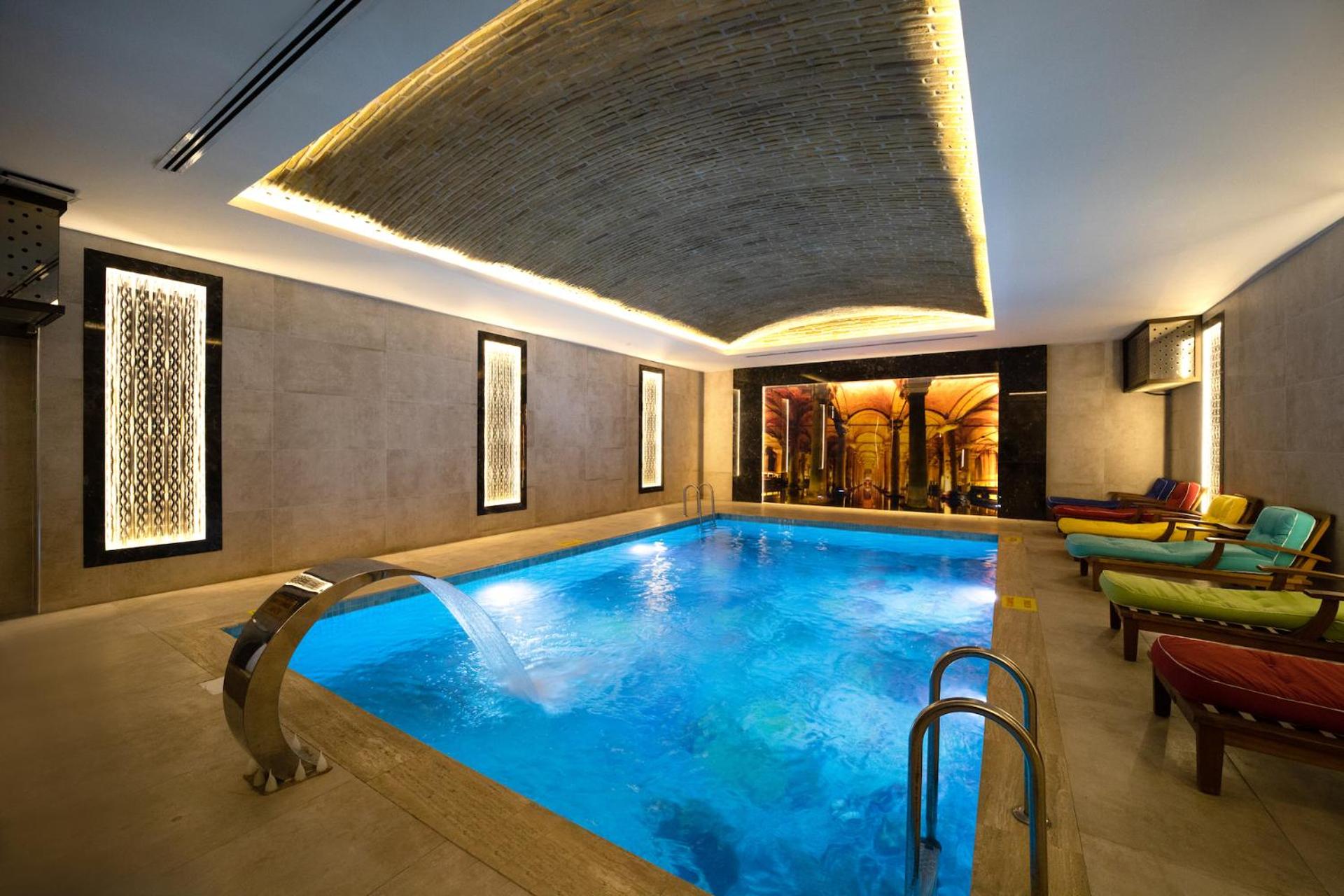 The Time Hotel Marina becomes The Time Otel Marina. - Image 38