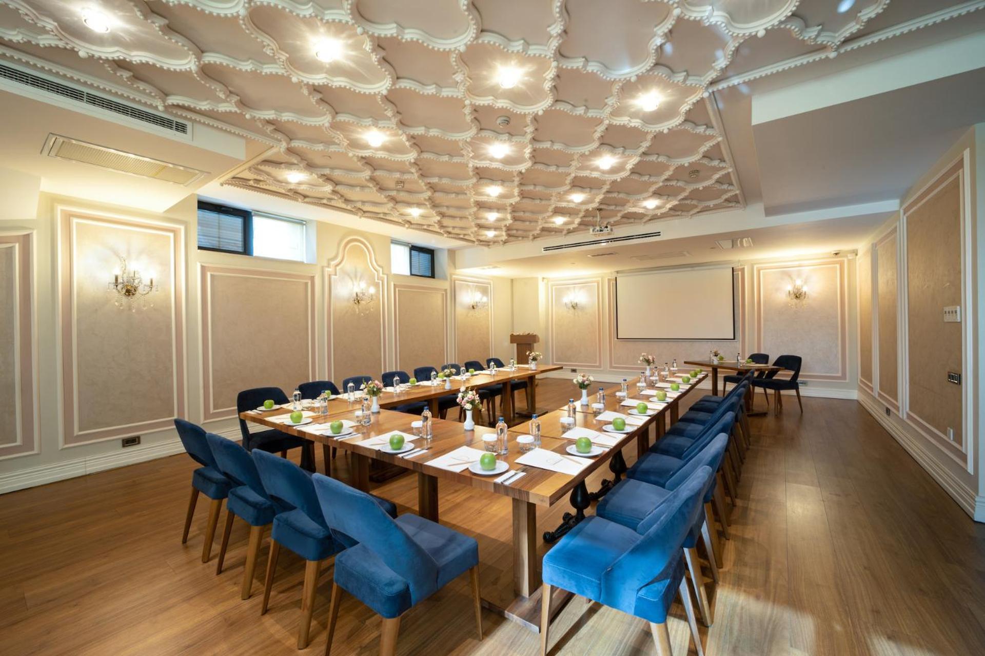 The Time Hotel Marina becomes The Time Otel Marina. - Image 55