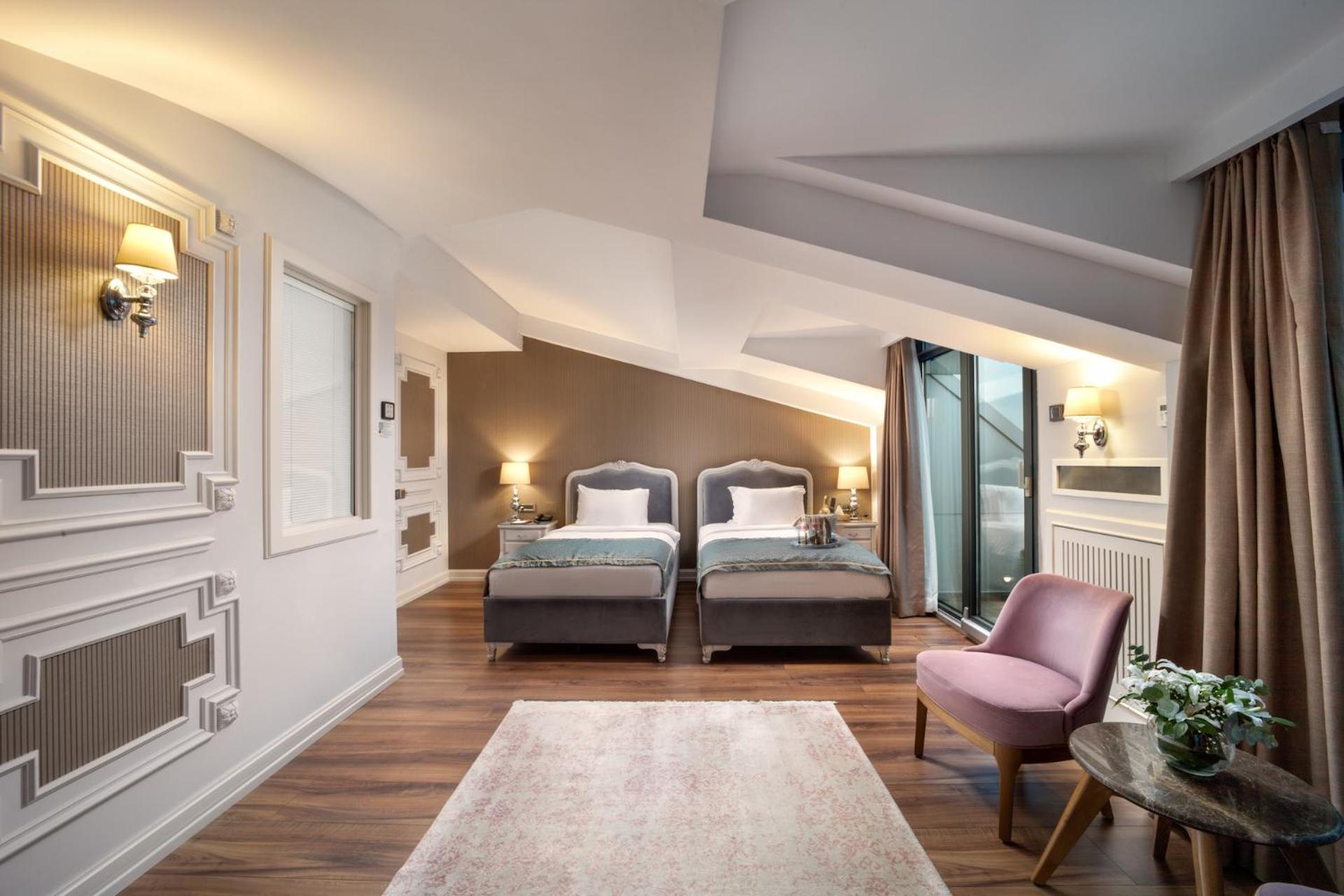 The Time Hotel Marina becomes The Time Otel Marina. - Image 75