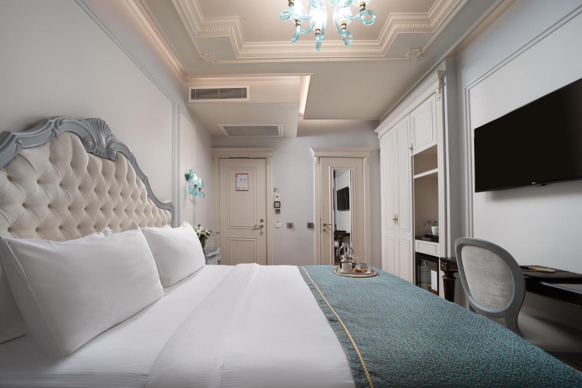 The Time Hotel Marina becomes The Time Otel Marina. - Image 80