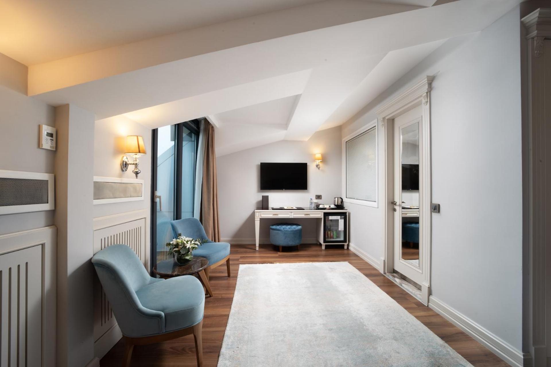 The Time Hotel Marina becomes The Time Otel Marina. - Image 87