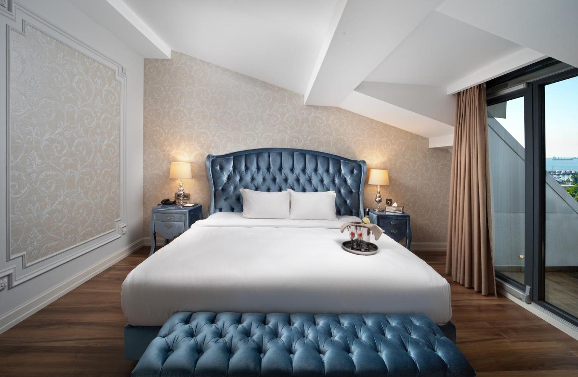 The Time Hotel Marina becomes The Time Otel Marina. - Image 89