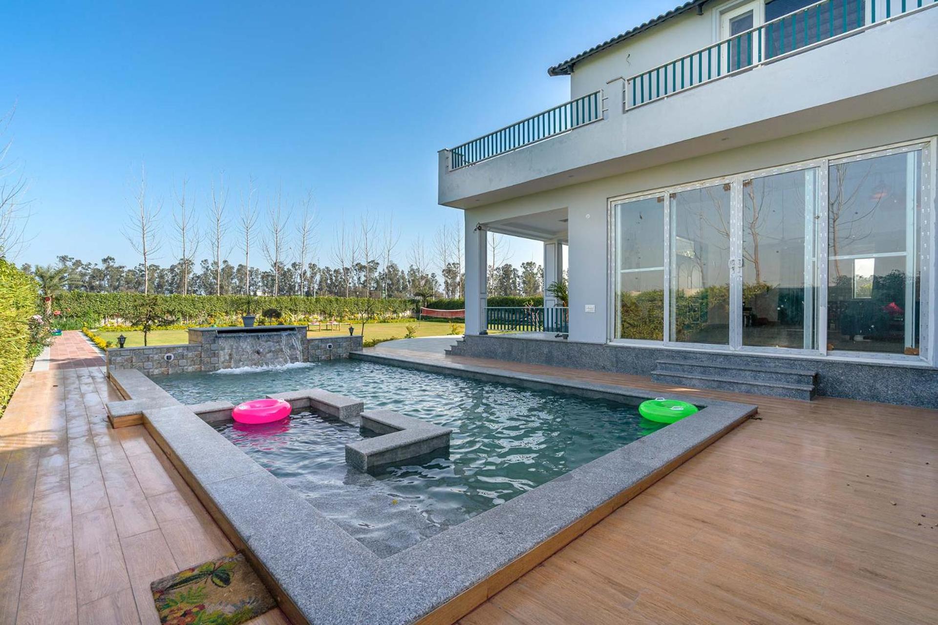 StayVista at Colour Bloom - Luxury Farm Stay, Karnal