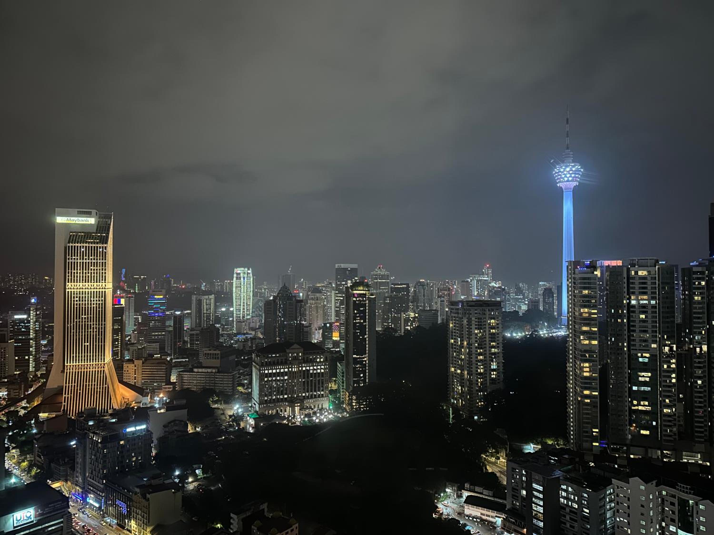 The Robertson 2B at Bukit Bintang with Netflix,trx,klcc,pavilion,lalaport