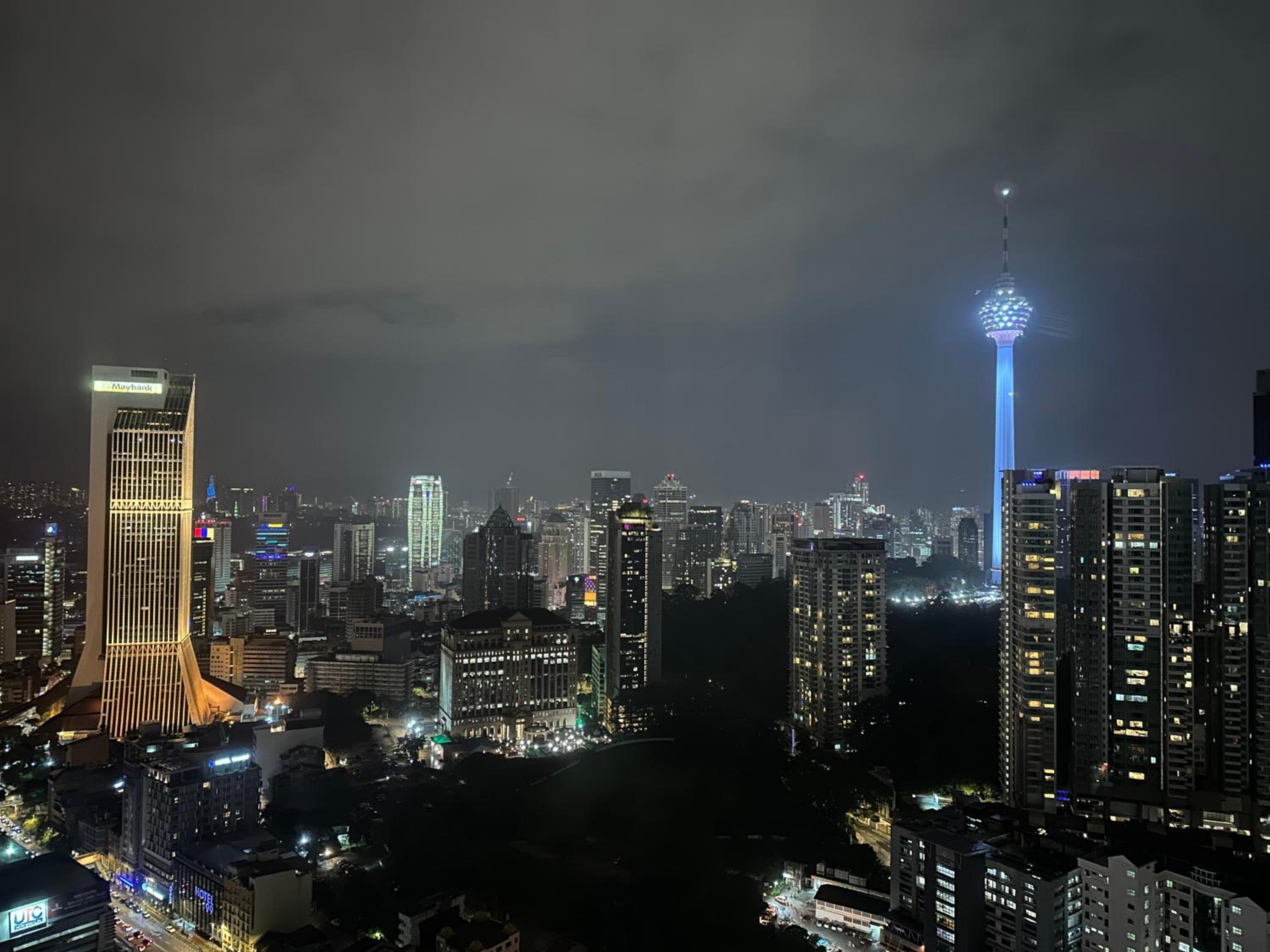 The Robertson 2B at Bukit Bintang with Netflix,trx,klcc,pavilion,lalaport
