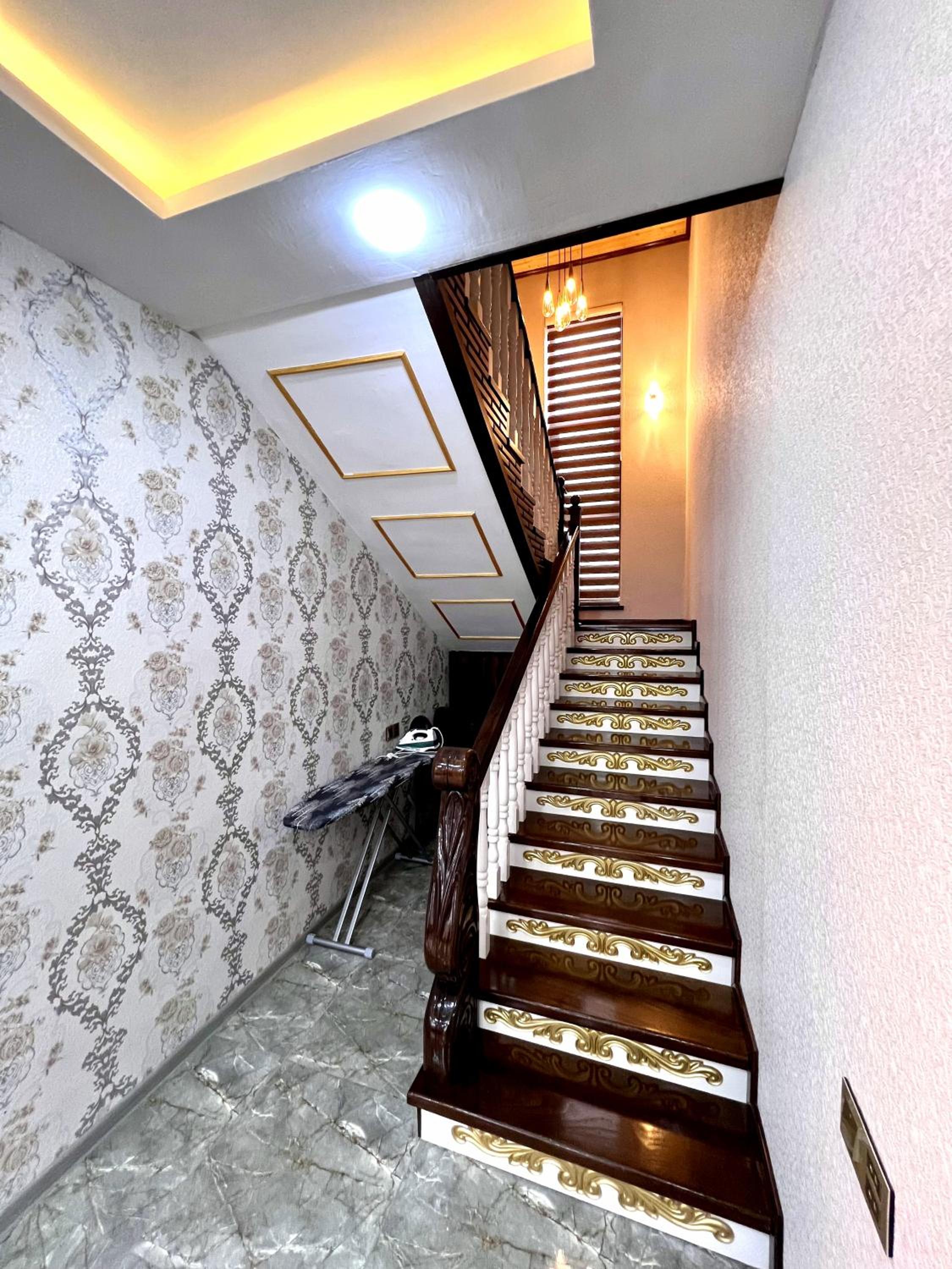 Gabala lux house