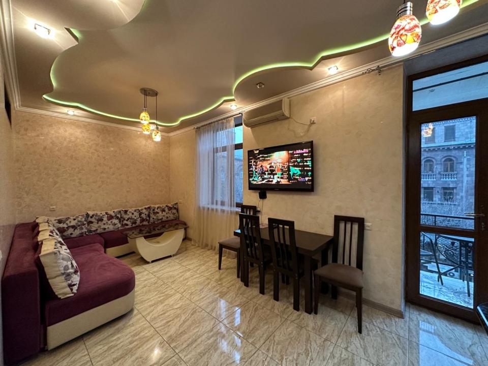Amiryan street, 1 bedroom Modern apartment AM102