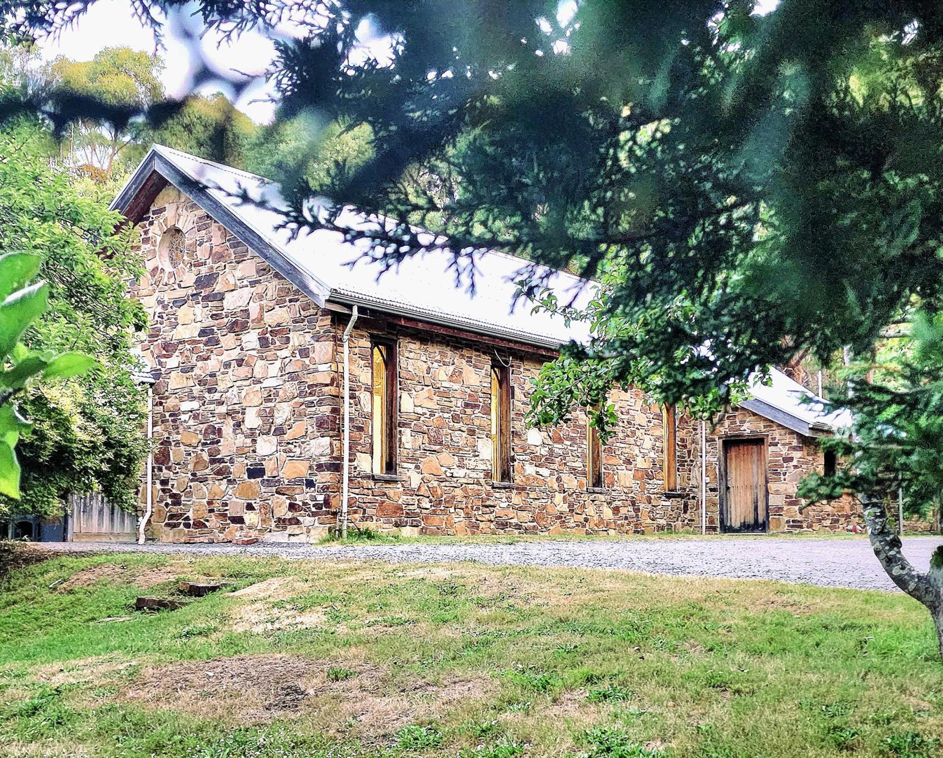 Daylesford FROG HOLLOW ESTATE- The Retreat - Newly renovated ONE BEDROOM RETREAT with Queen Bed