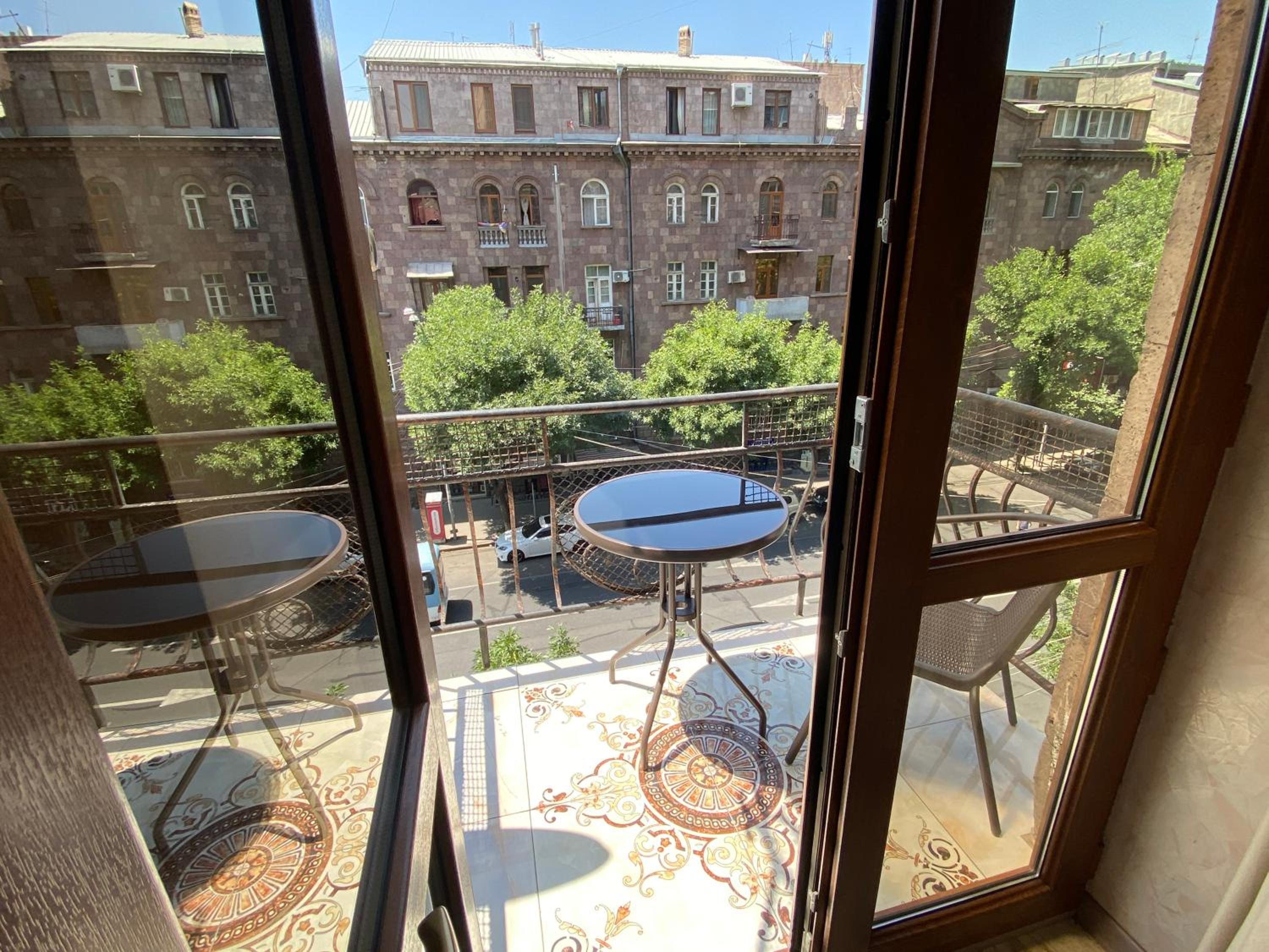 Amiryan street, 1 bedroom Modern apartment AM102