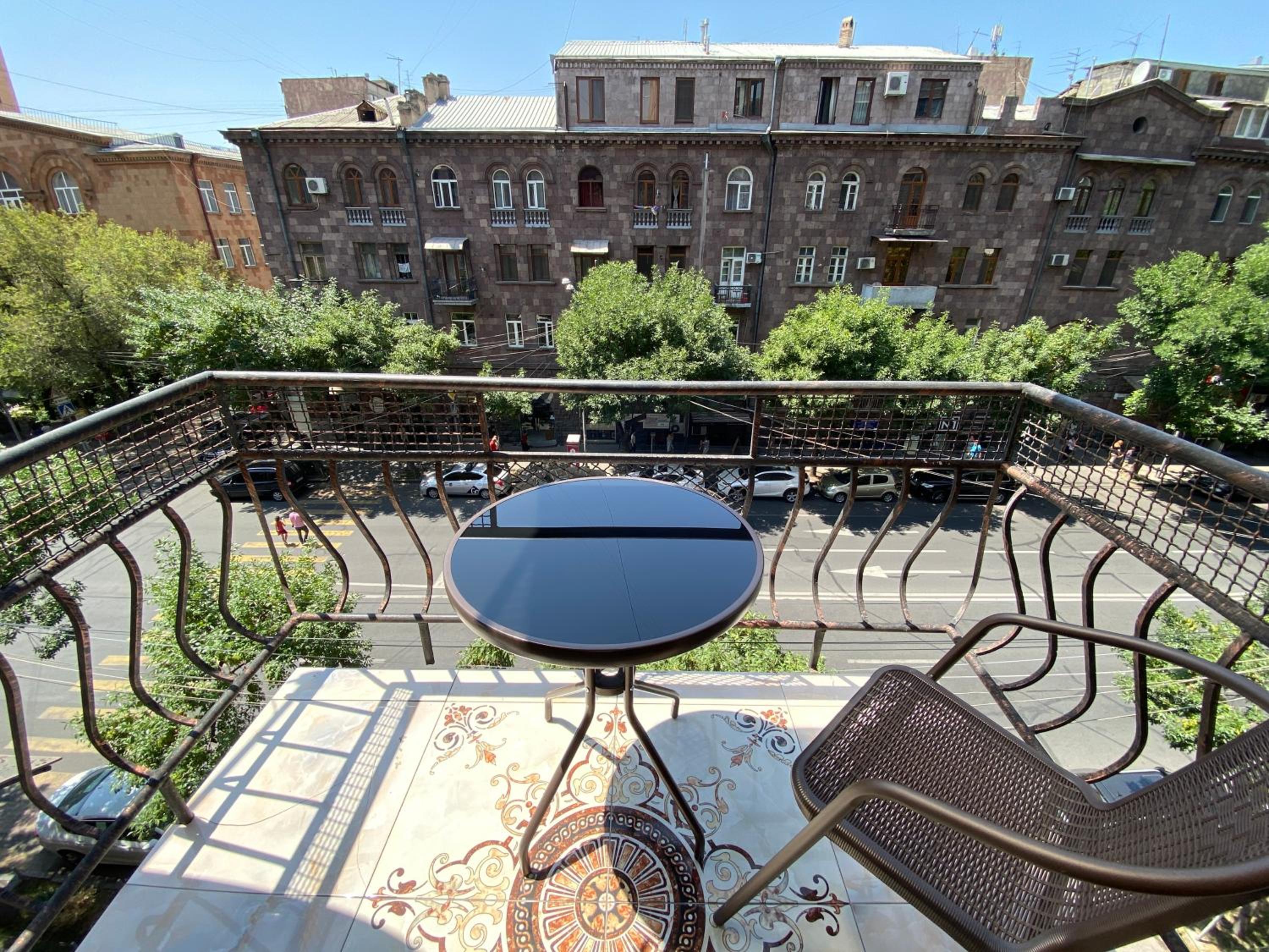 Amiryan street, 1 bedroom Modern apartment AM102