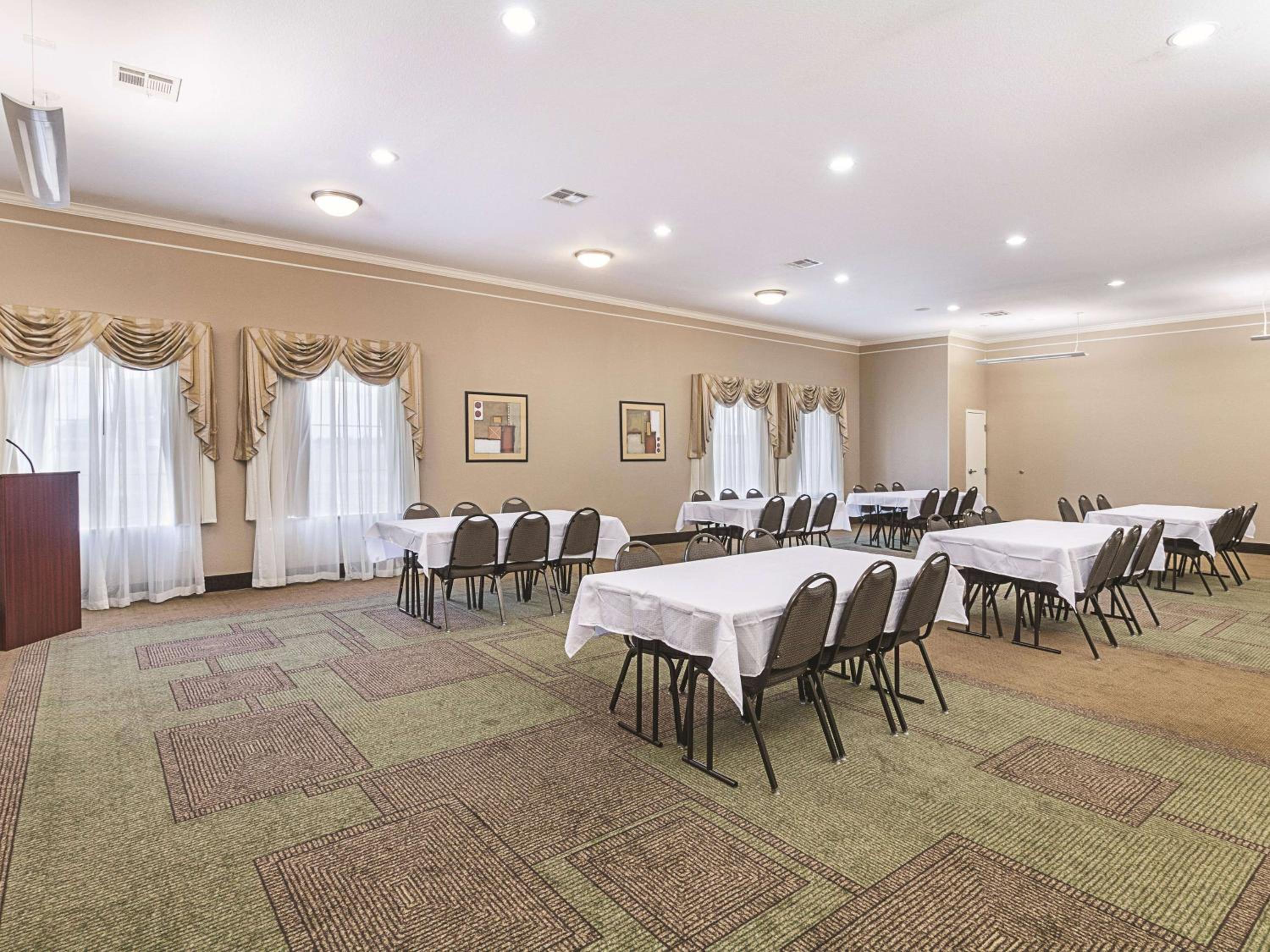 La Quinta by Wyndham Waxahachie - Property Image 9