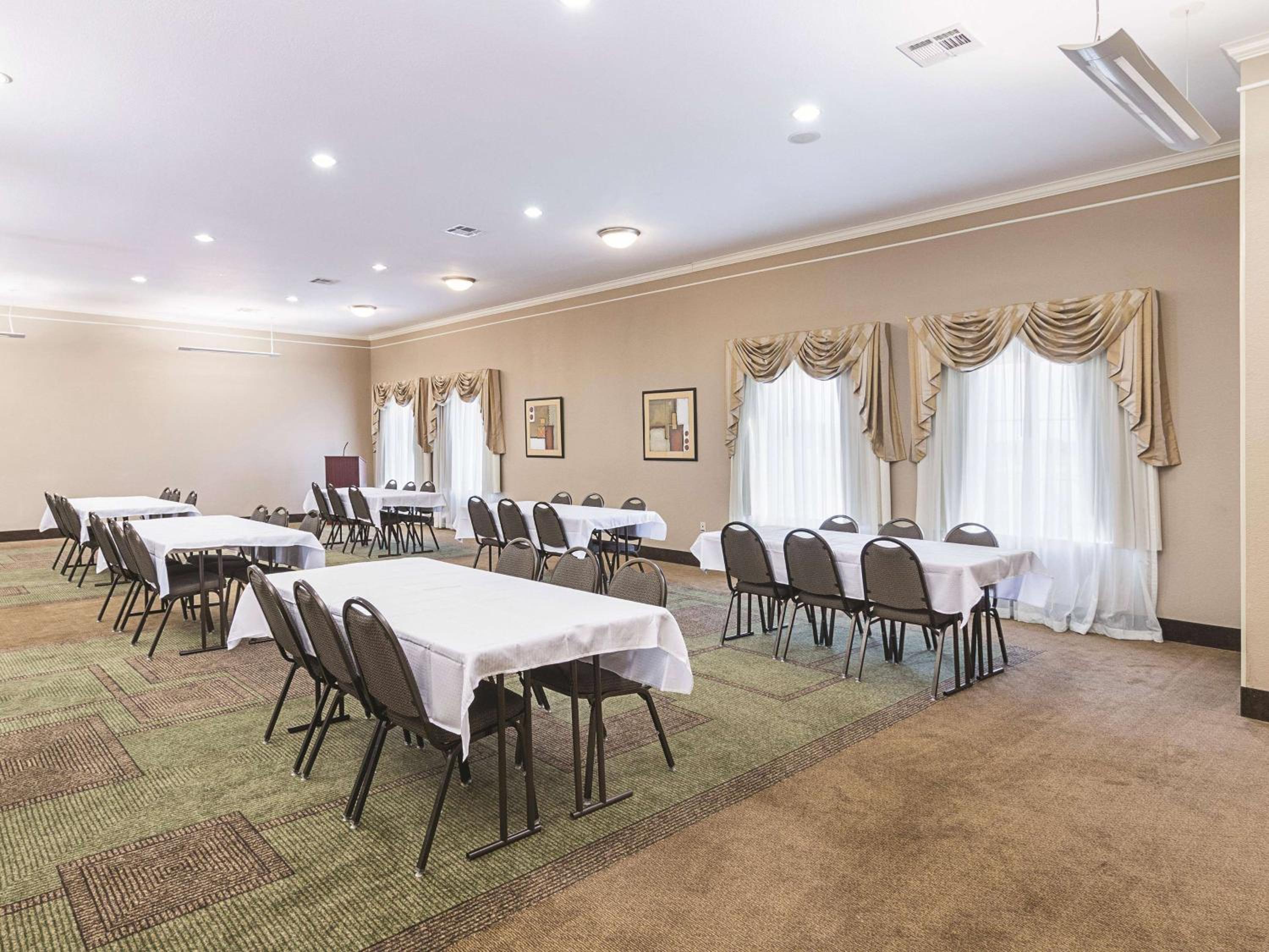 La Quinta by Wyndham Waxahachie - Property Image 8