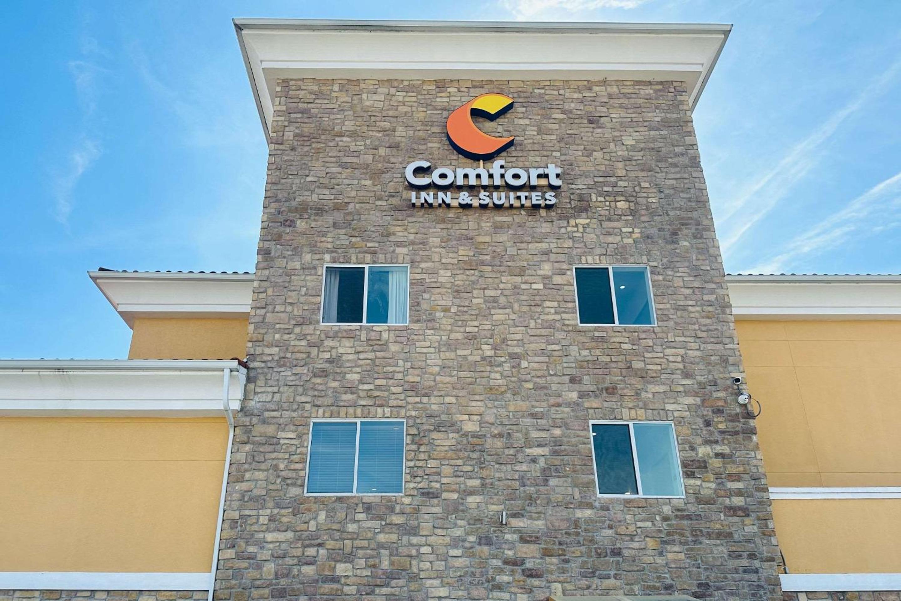 Greenville Vacations - Comfort Inn  Suites Wylie - Property Image 1