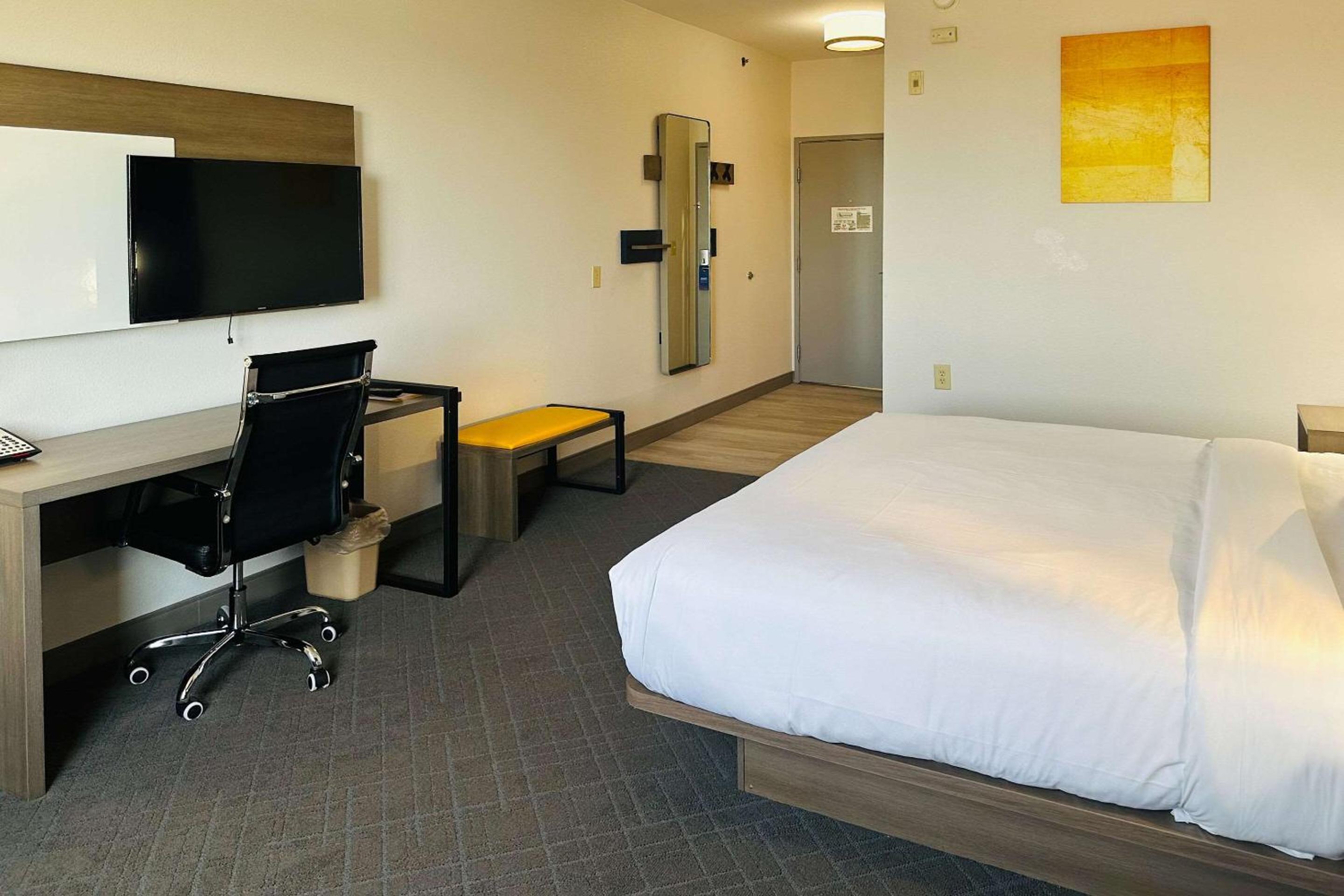 Comfort Inn  Suites Wylie - Property Image 11