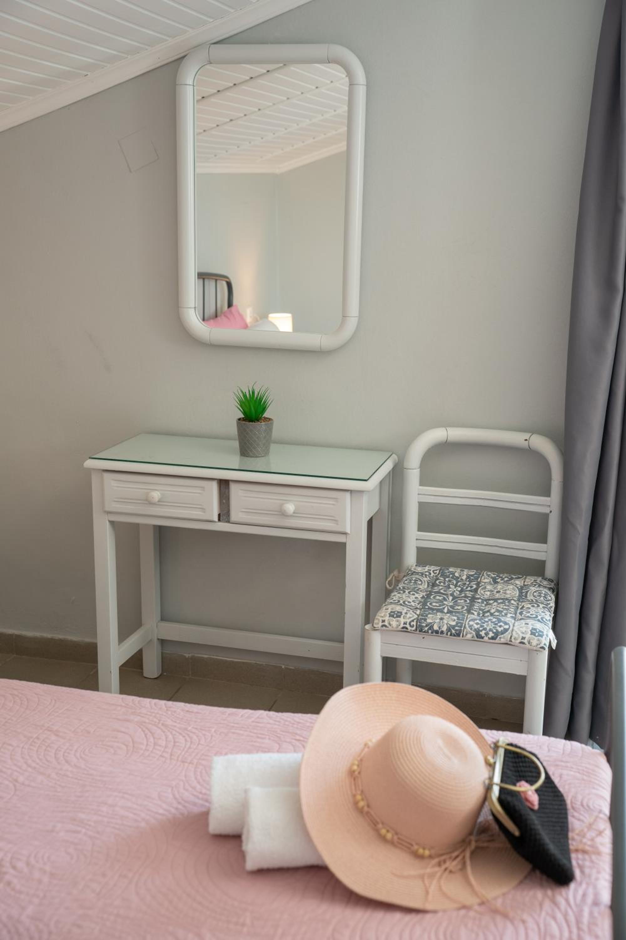 Minas Apartments