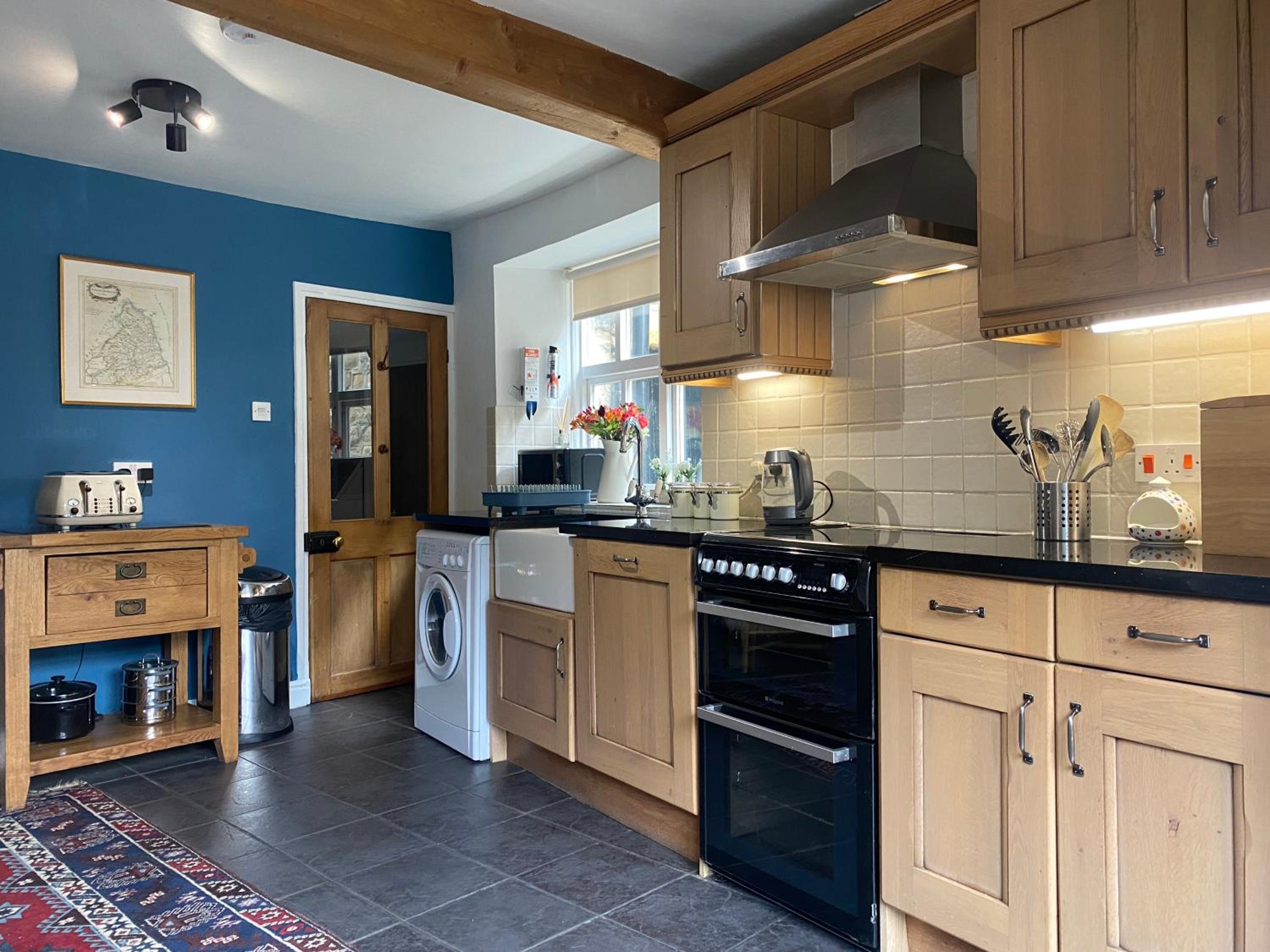 Alnwick Holiday House - Charming, Historic, Central Alnwick with Courtyard view 4