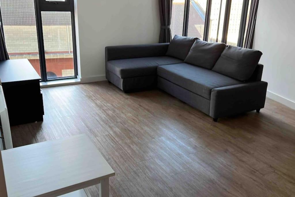 Brand new heart of Birmingham one bedroom view 3