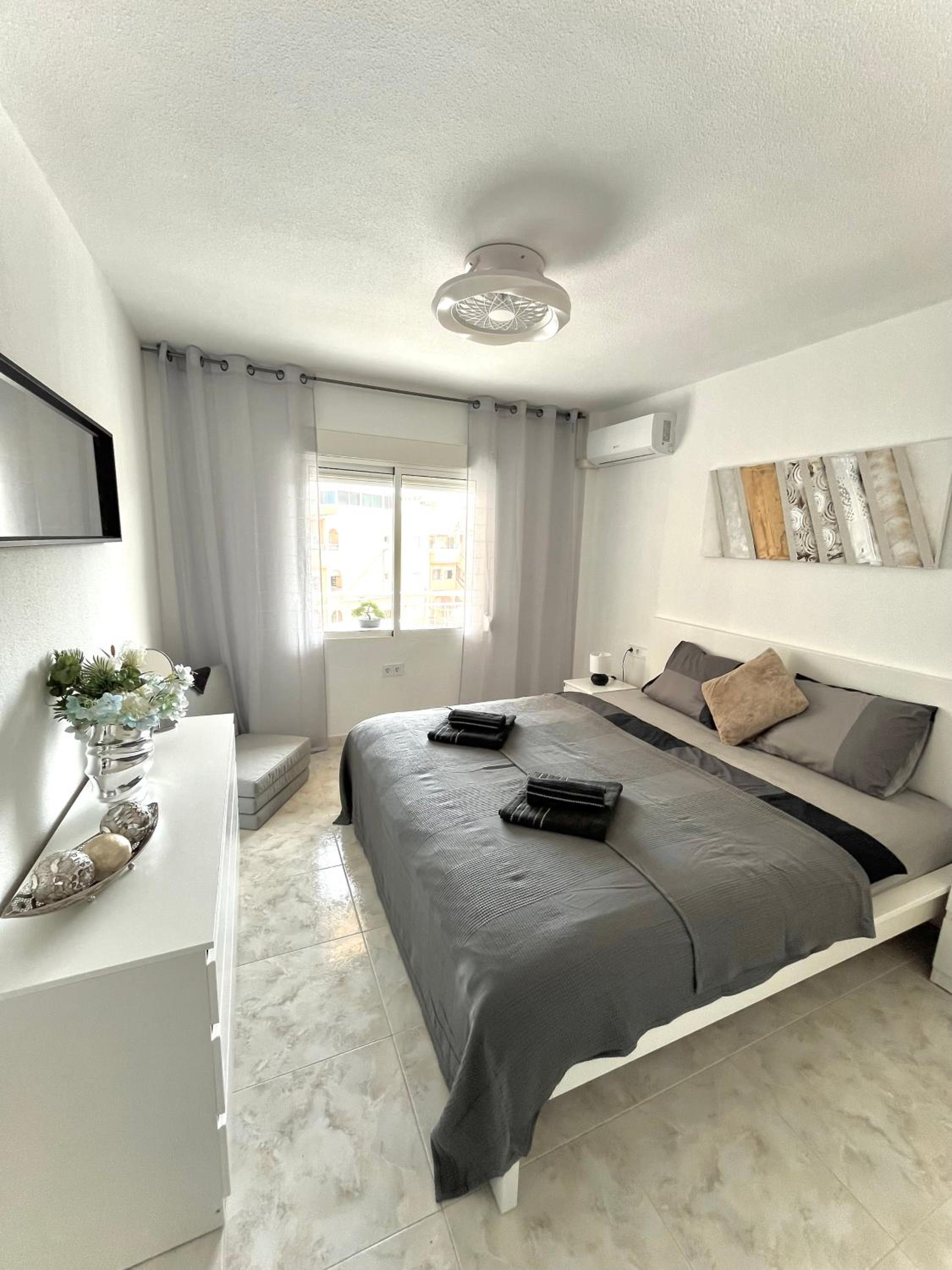 Deluxe Apartment La Mata 2. 50m from Sea view 4