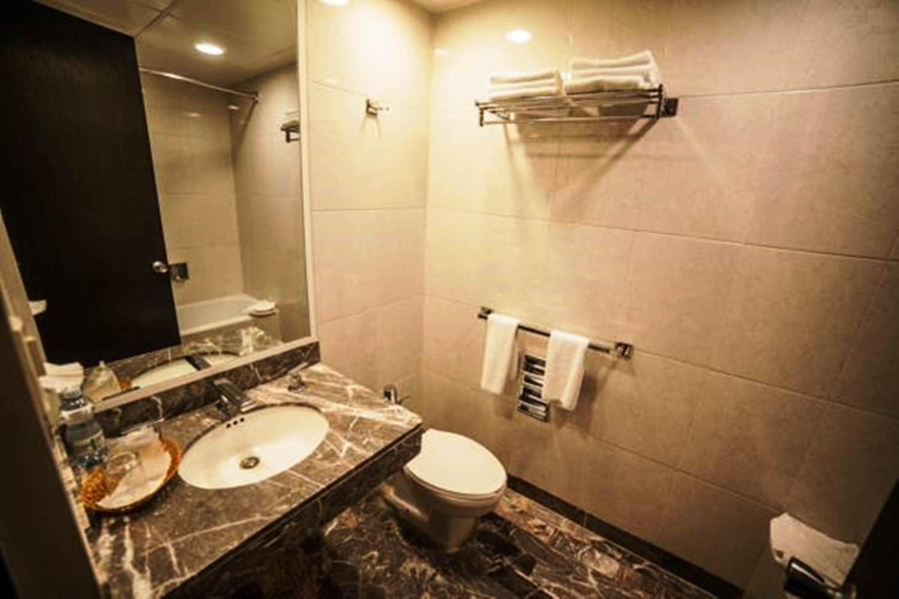 Tampico Vacations - Hotel Inglaterra - Property Image 6