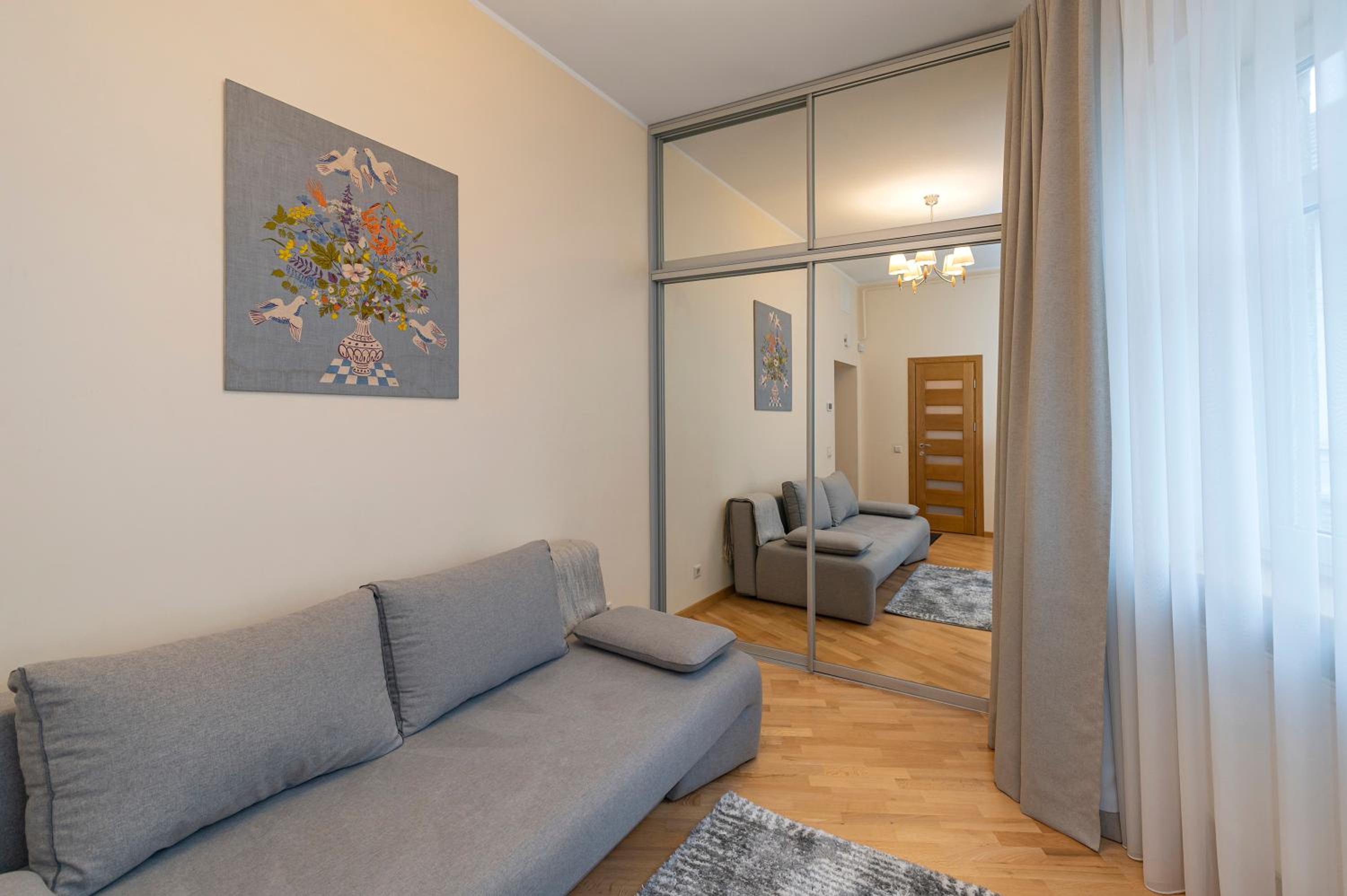 Comfortable old town studio apartment by Polo Apartments view 2